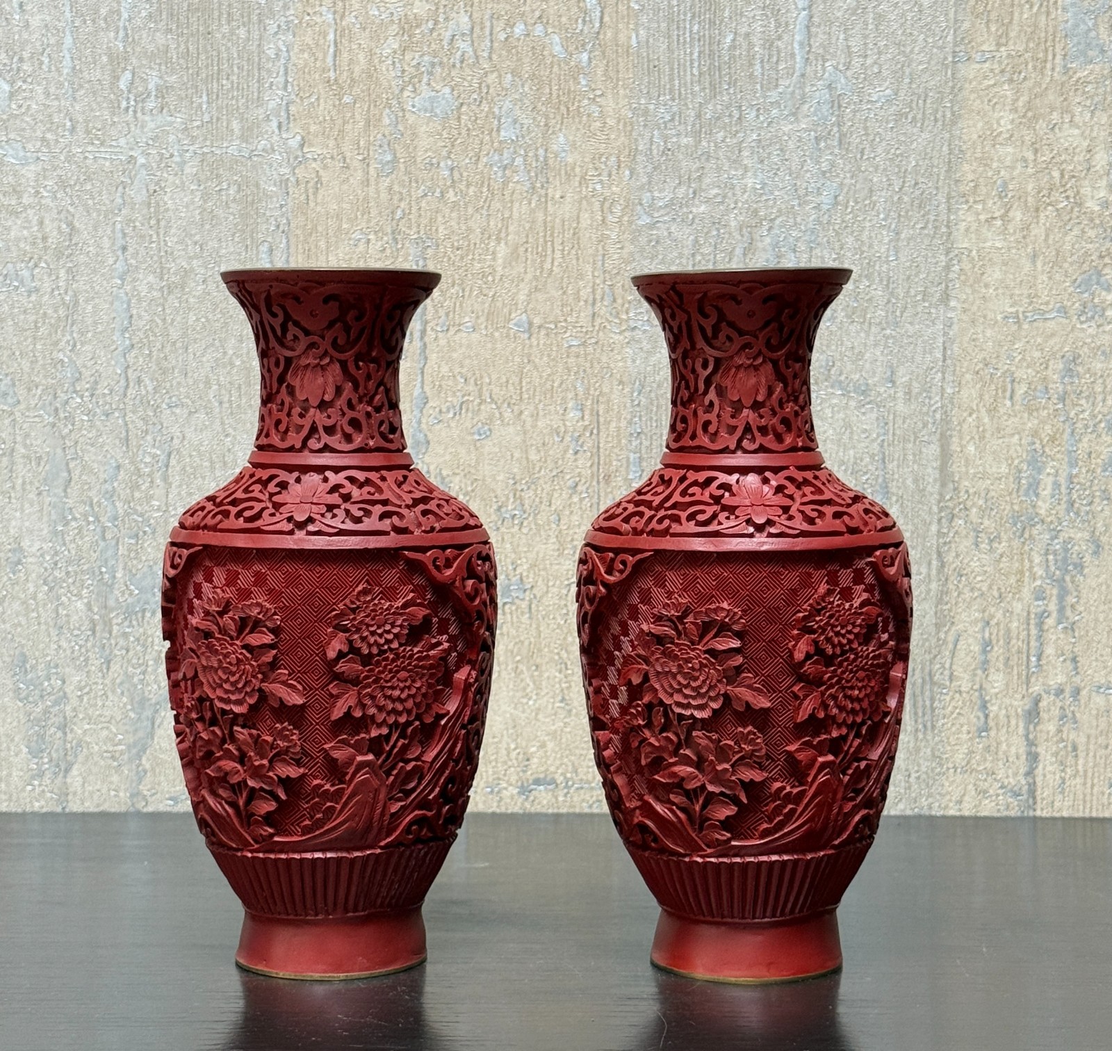 Vintage Pair Chinese Carved Cinnabar Lacquer Vases 8\