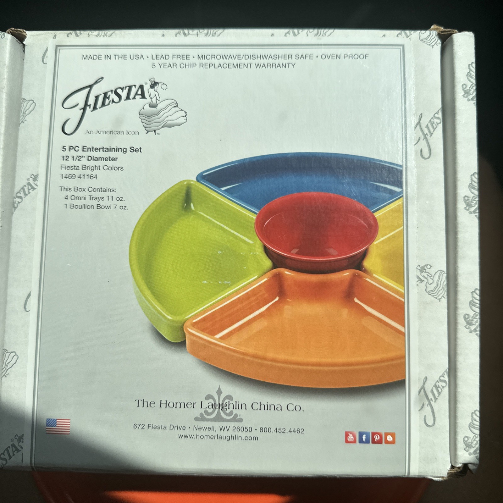 Fiesta Ware 5-Piece Entertaining Set Bright Colors Excellent condition