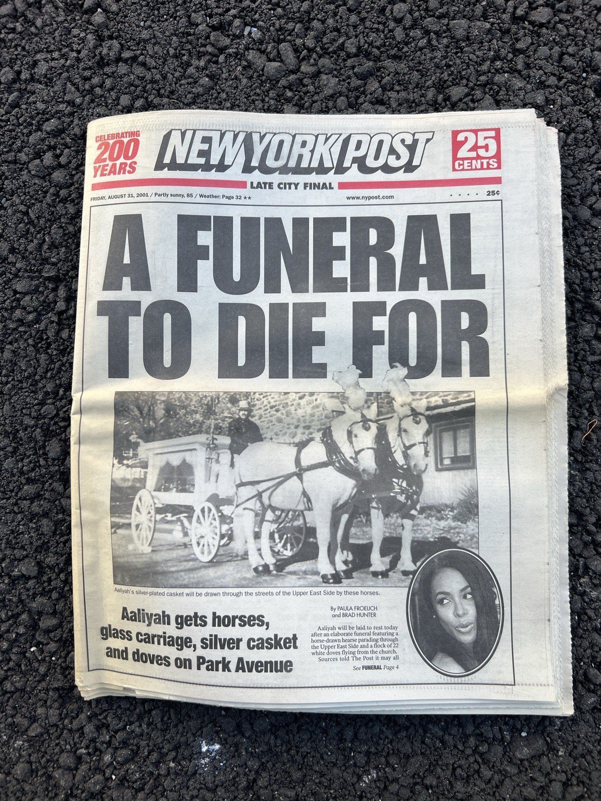 Super RARE - AALIYAH - NEW YORK POST - Newspaper August 31, 2001 Funeral