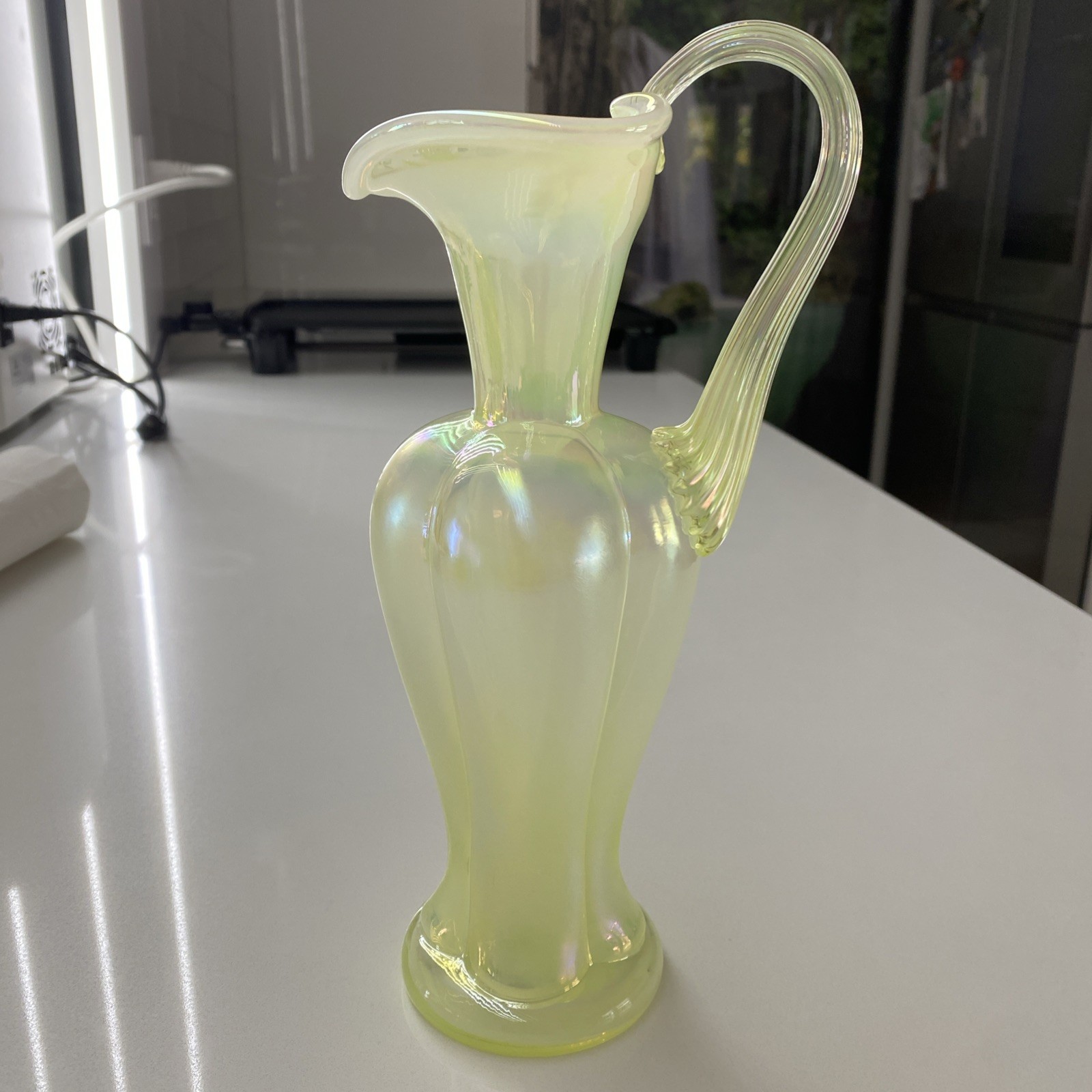 Fenton Lilly,Rare,HTF,uranium,opalescent,10 1/4 Inch Vase,Stunning,amazing Glow
