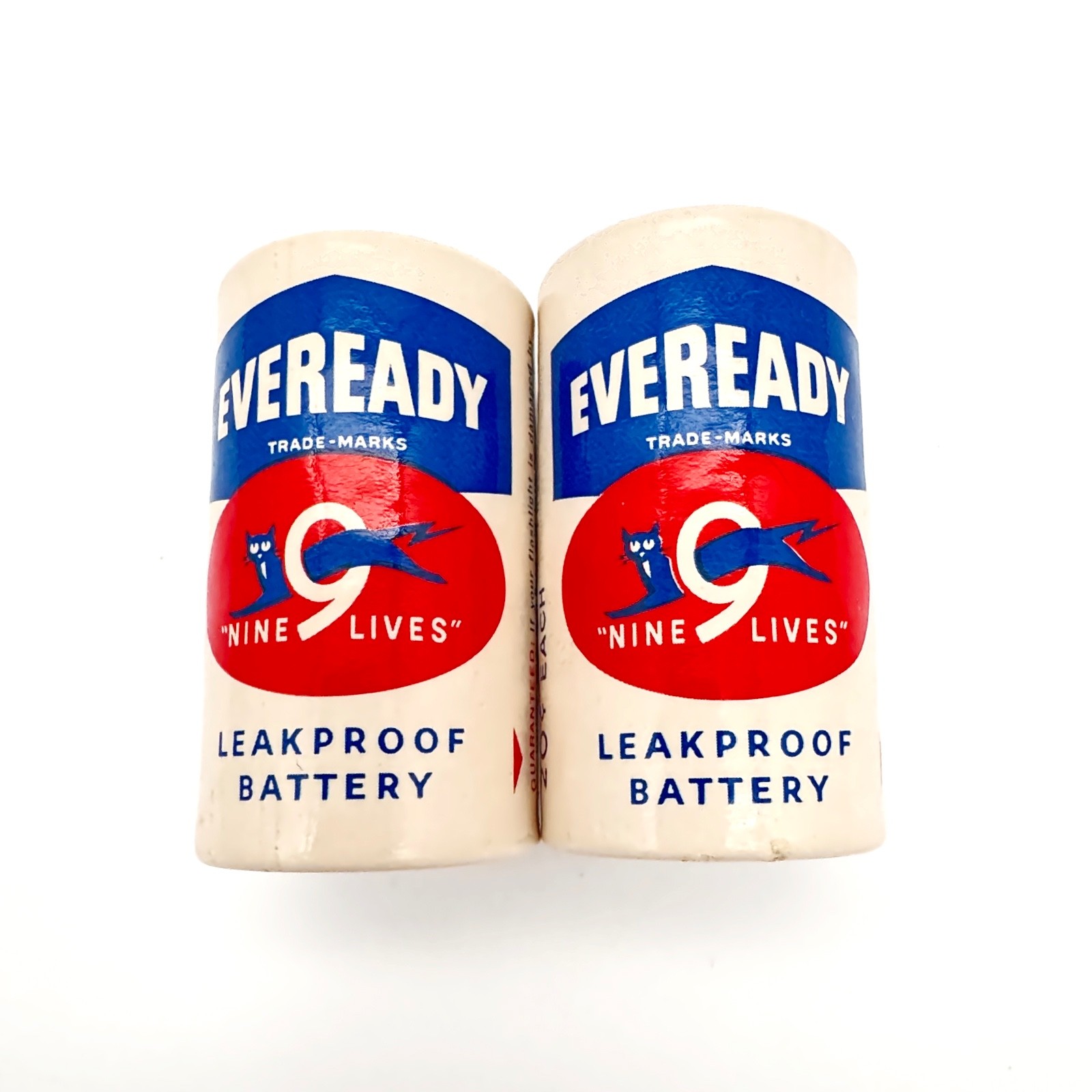 Vintage Eveready Nine Lives No 950 Size D Batteries Pair 1950s Black Cat