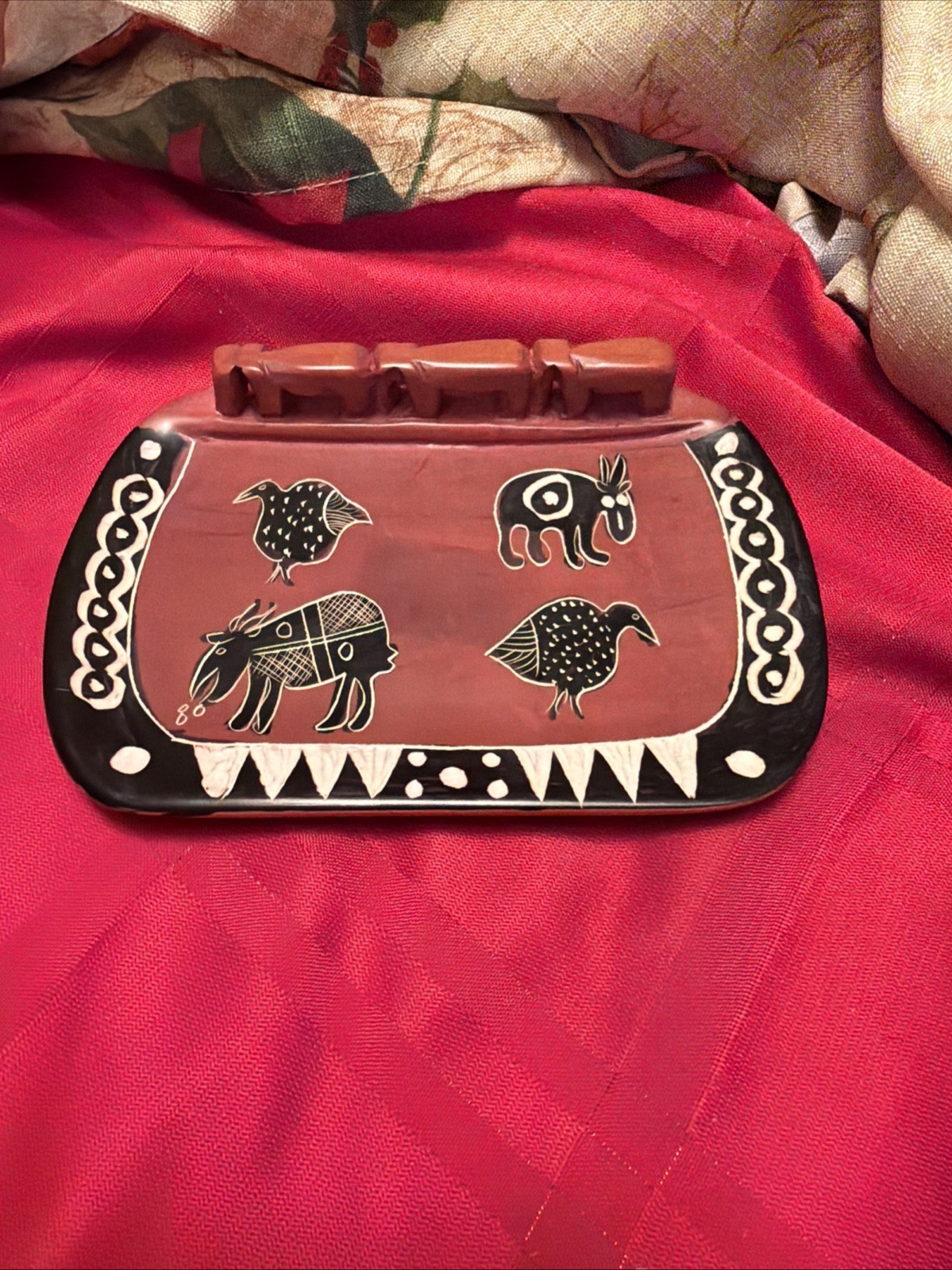 Vintage Handcarved African Hand-Carved Soapstone Tray / Trinket Dish Vintage Handcarved African Hand-Carved Soapstone Tray / Trinket Dish