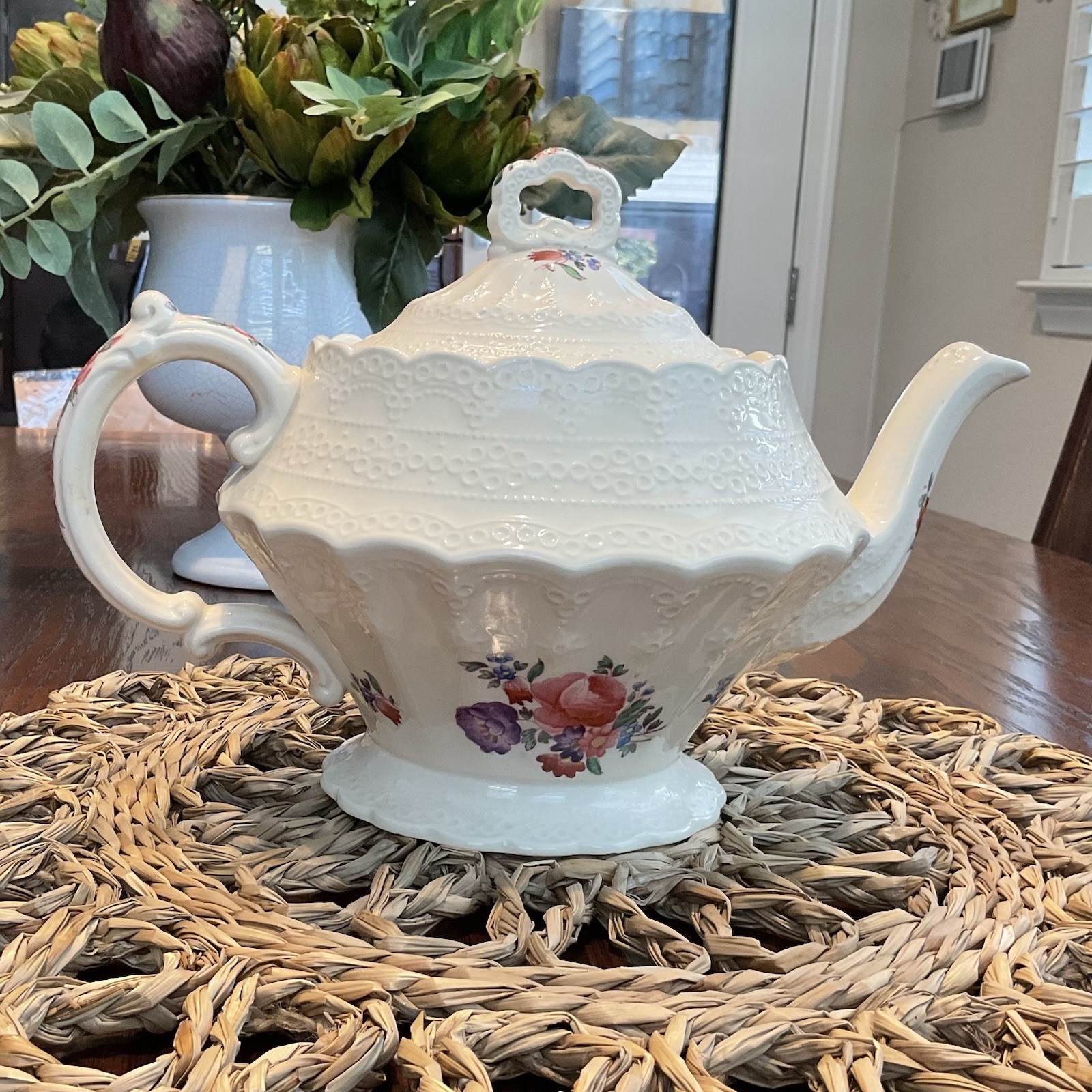 Spode’s Jewel Copeland Spodes Claudia Teapot Spode’s Jewel Copeland Spodes Claudia Teapot