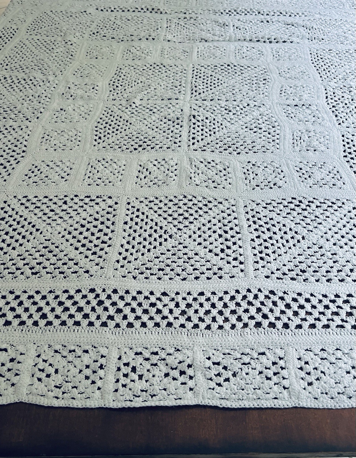 Vtg White Crochet Tablecloth Handmade Lace Granny Square Flower Pattern Boho Vtg White Crochet Tablecloth Handmade Lace Granny Square Flower Pattern Boho