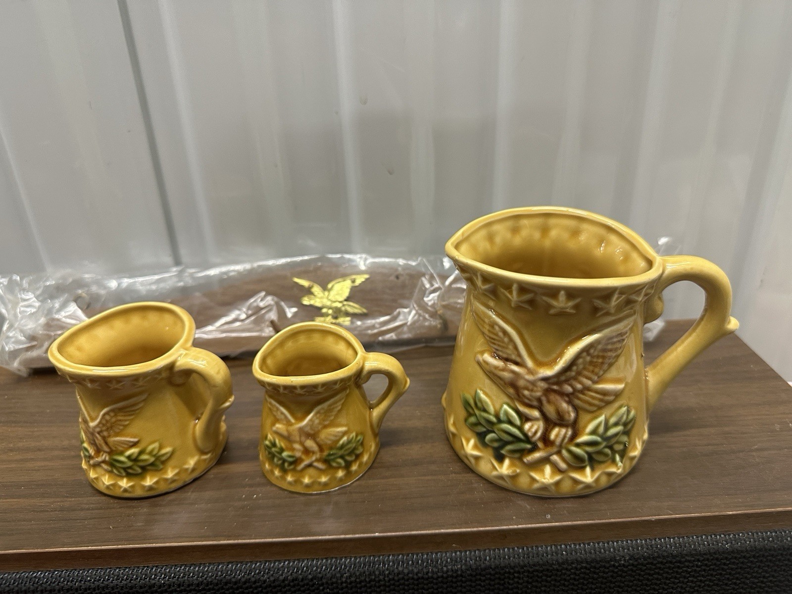 Vintage Early American Eagle Measuring Cups Set 3 Ceramic Tuscan Gold