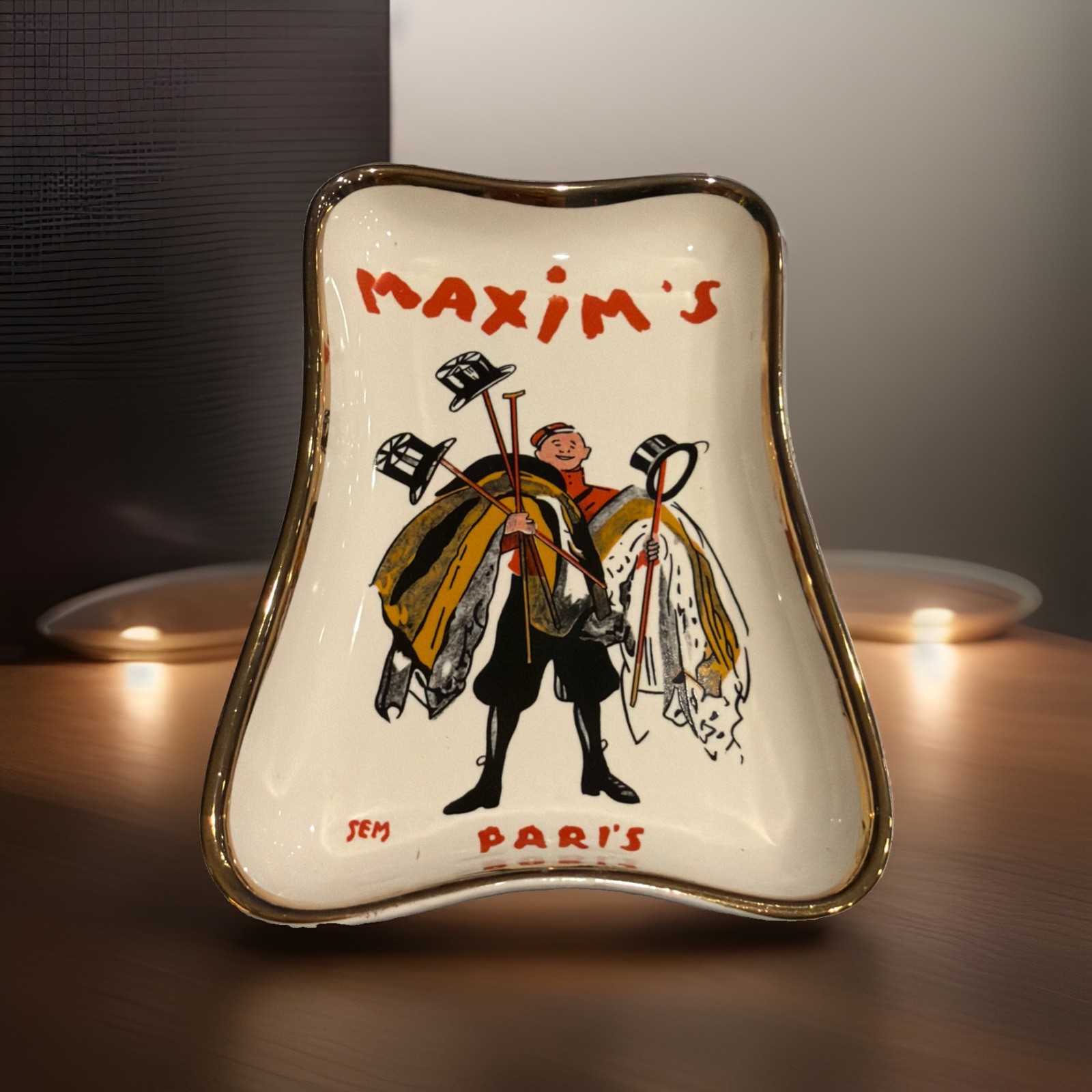 Mid-Cent Villeroy & Boch Porcelain Maxim’s de Paris Tip Tray, By SEM Luxembourg