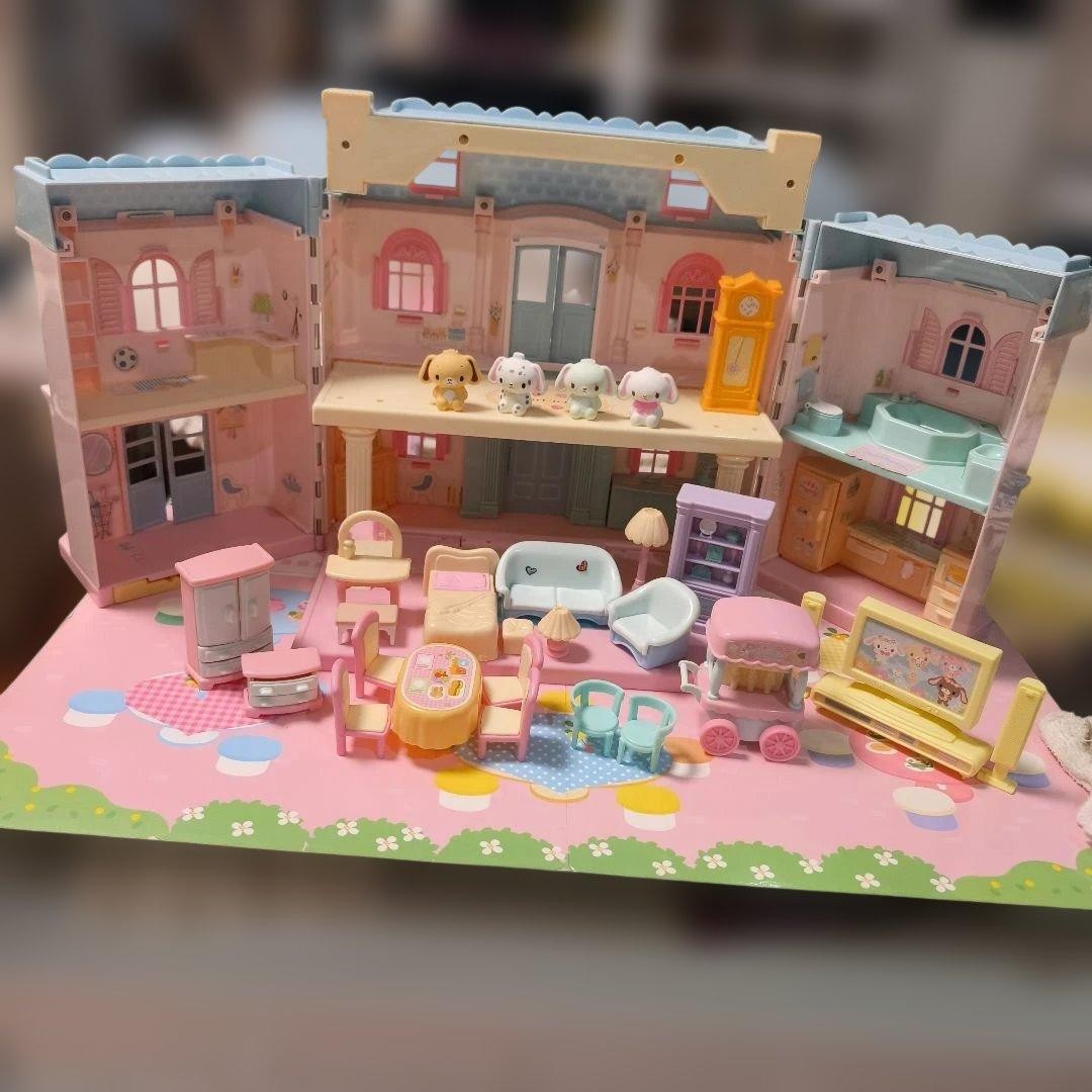 Sugarbunnies Dollhouse Sanrio Vintage 2007 Figure Toy Set Used