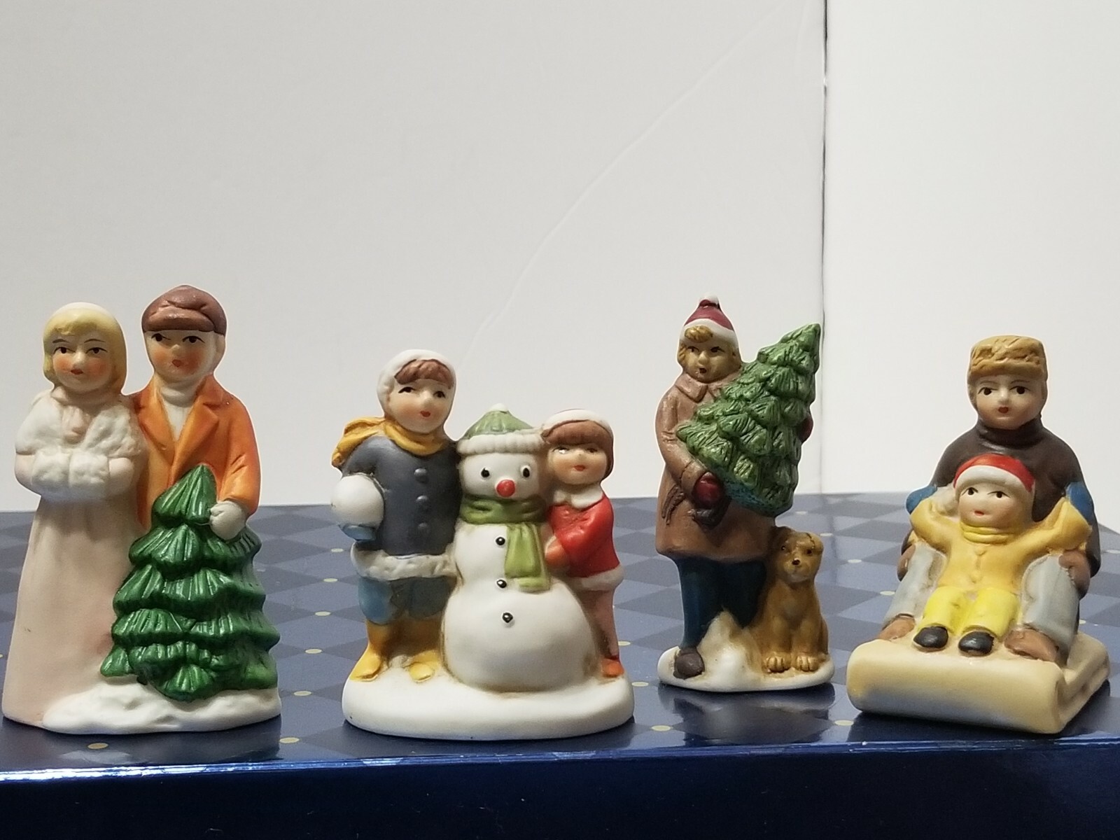 VINTAGE BRINN'S AMERICANA VILLAGE FINE PORCELAIN FIGURINE SET OF 4 HANDPAINTED VINTAGE BRINN'S AMERICANA VILLAGE FINE PORCELAIN FIGURINE SET OF 4 HANDPAINTED