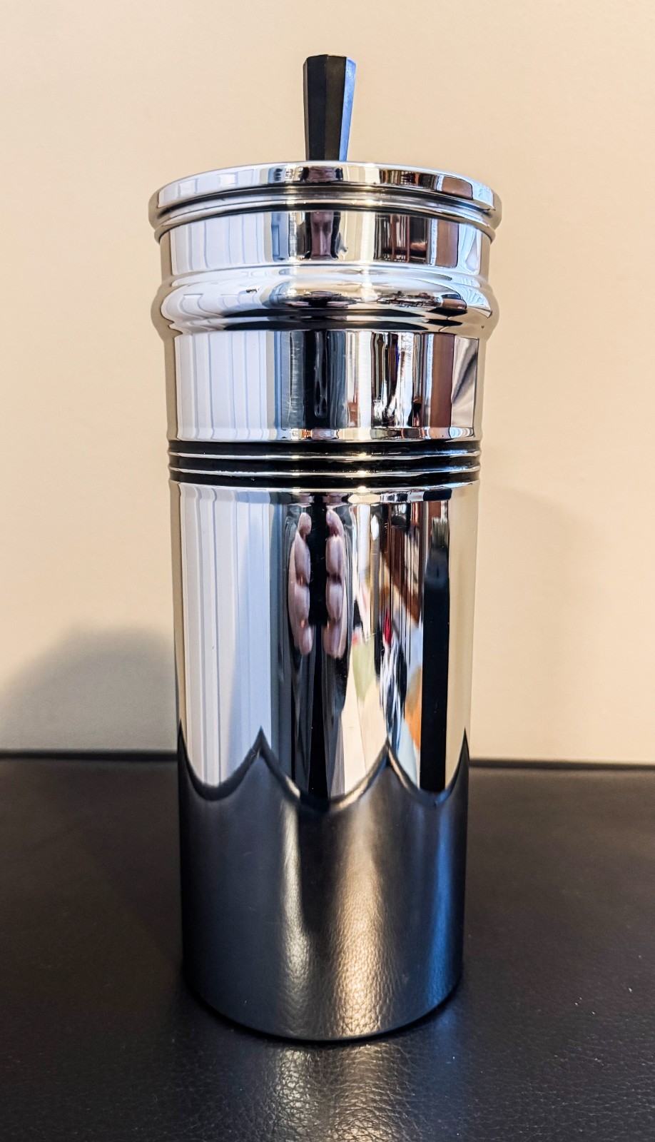 RARE ART DECO ROYAL ROCHESTER CHROME & BAKELITE COCKTAIL SHAKER C 1936