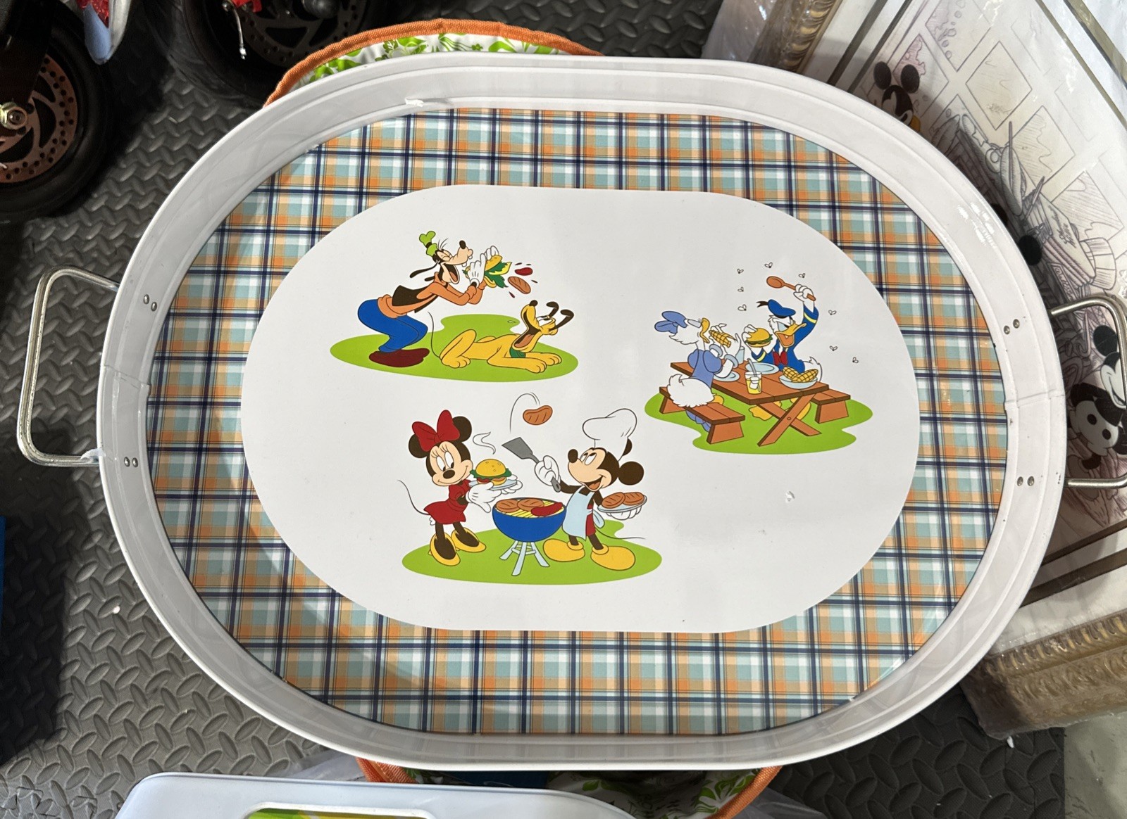 HTF VTG DISNEY STORE Mickey’s Summertime Fun BBQ Metal Serving Tray  New