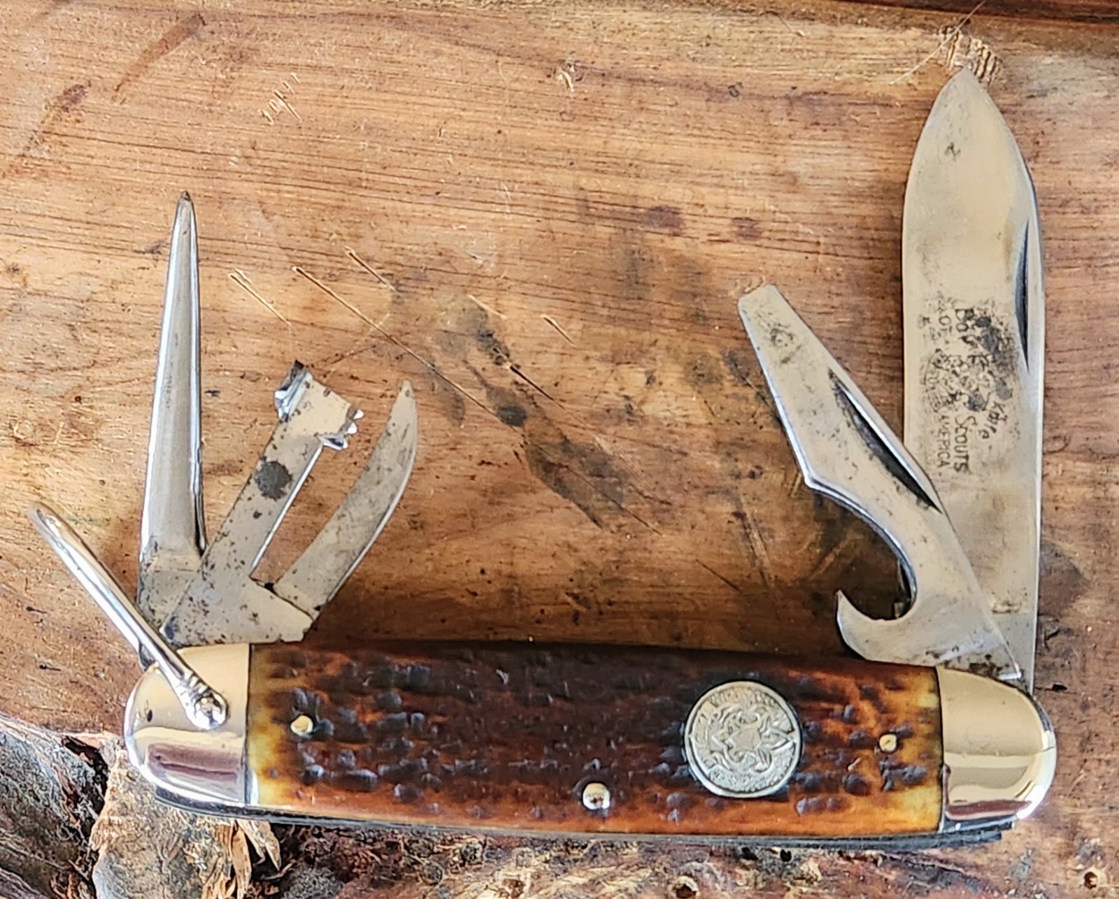 Vintage  1930-1940 Pal Blade Co. Boy Scouts Of America  Camp Knife  With Etch .
