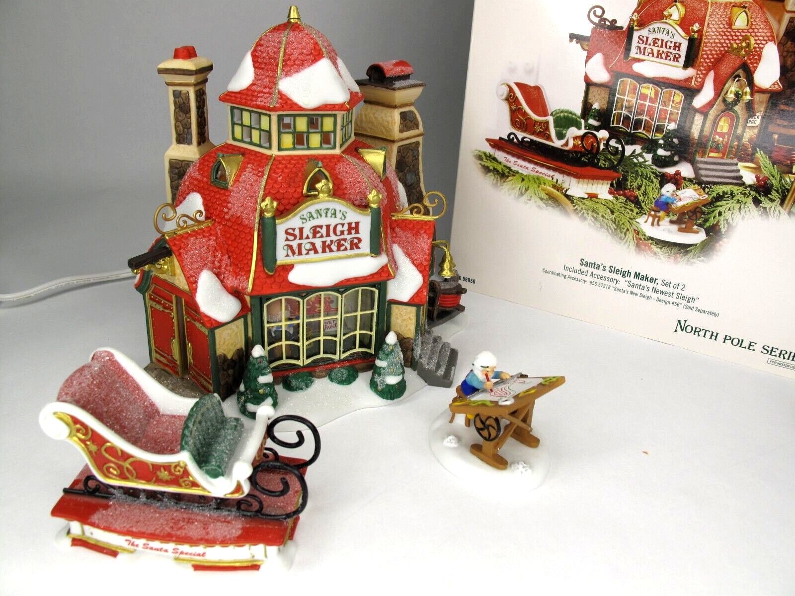 Department 56 NORTH POLE SERIES Santa\'s Sleigh Maker #56950 Lighted **READ**