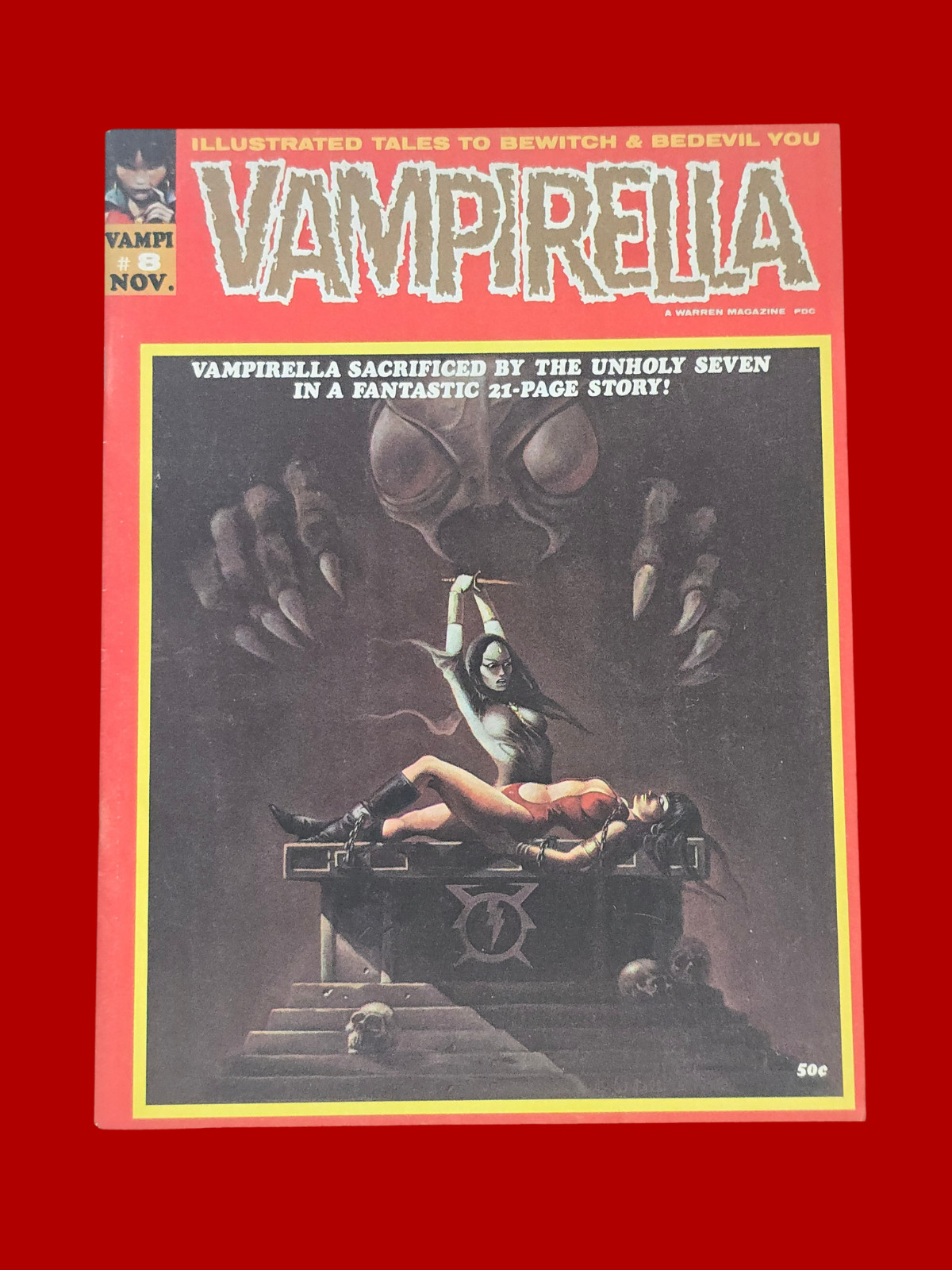 Vampirella #8 Nov 1970 Warren Publishing Ken Kelly Cover Horror Comic Magazine