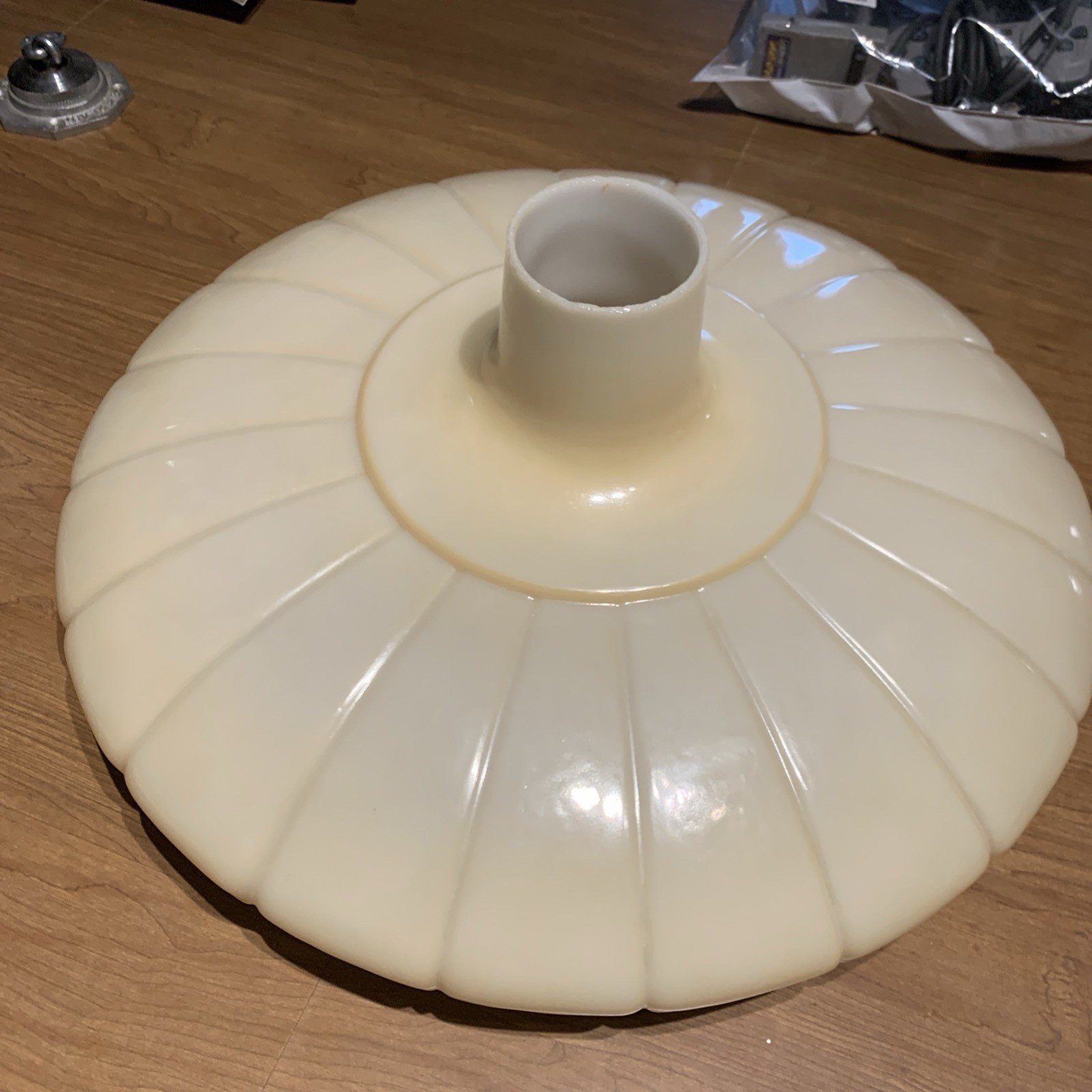 Vintage 40s - 50s TORCHIERE LAMP SHADE - 16\