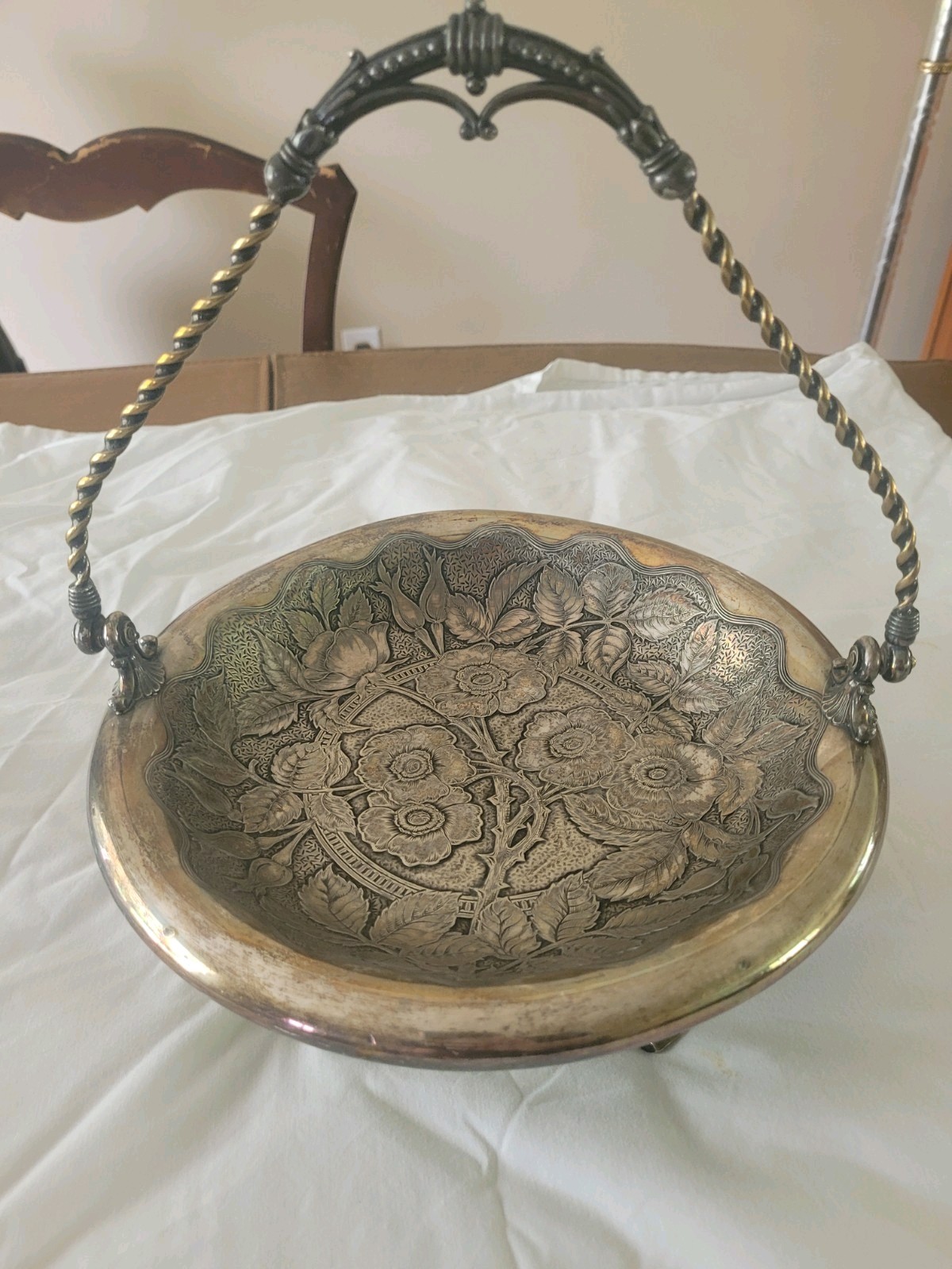 GORGEOUS Antique J.W. Tufts #2761 Qdrpl-Plate Footed Bridal Basket w/Swing Arm