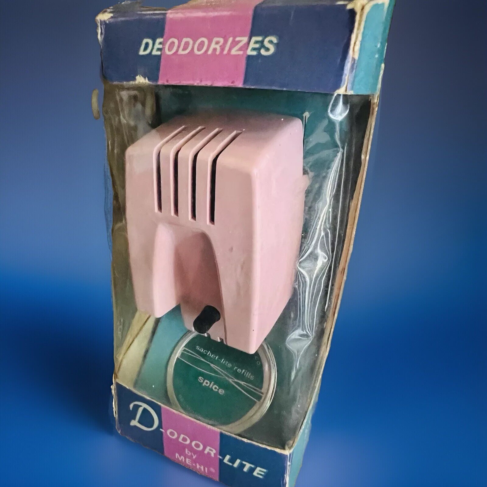 VINTAGE EXTREMELY RARE AIR PLUG DEODORIZER ONE OF THE FIRST  1950’s
