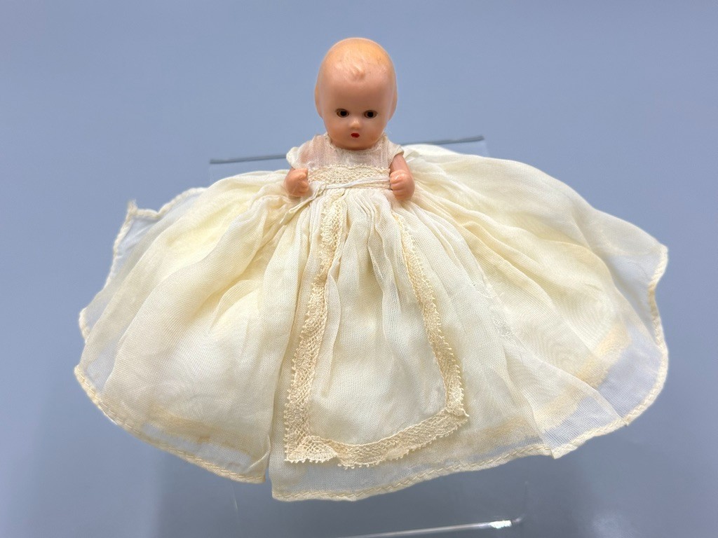Vintage Nancy Ann Storybook Plastic Baby Doll 70 Christening Gown Sleep Eyes