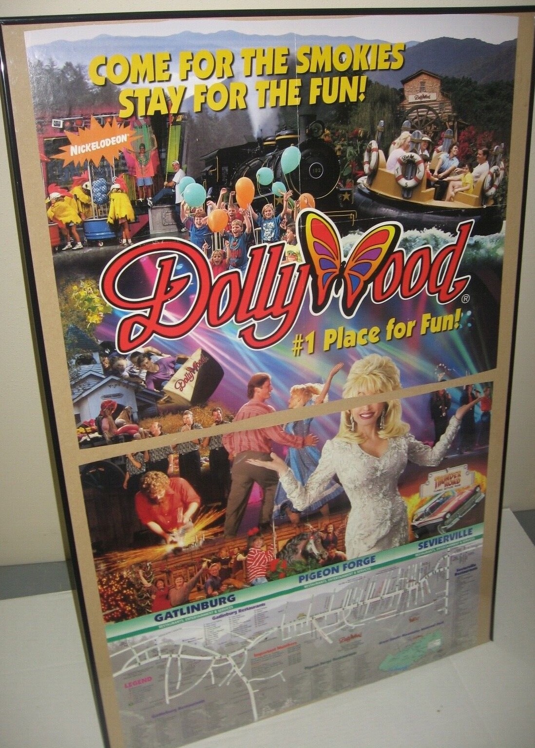 DAMAGED DOLLYWOOD Theme Park Map Guide Poster Folded Dolly Parton VTG DAMAGED DOLLYWOOD Theme Park Map Guide Poster Folded Dolly Parton VTG