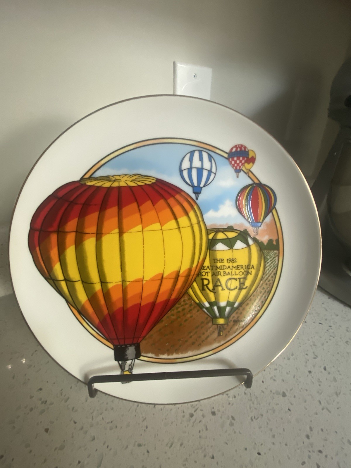 1982 Great-Mid-America Hot Air Balloon Race Souvenir Plate
