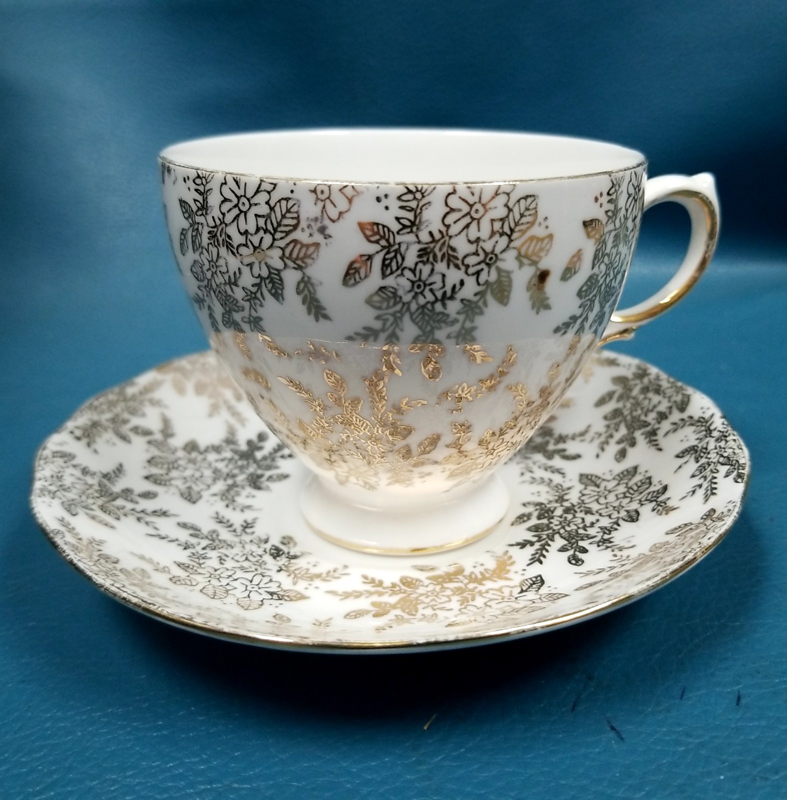 VTG Royal Vale England Bone China Teacup & Saucer Gold Floral Ridgway Potteries