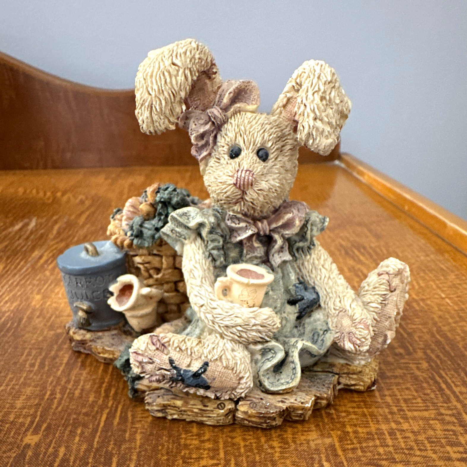 Boyd’s Bears & Friends bunny limited edition and numbered by artist.