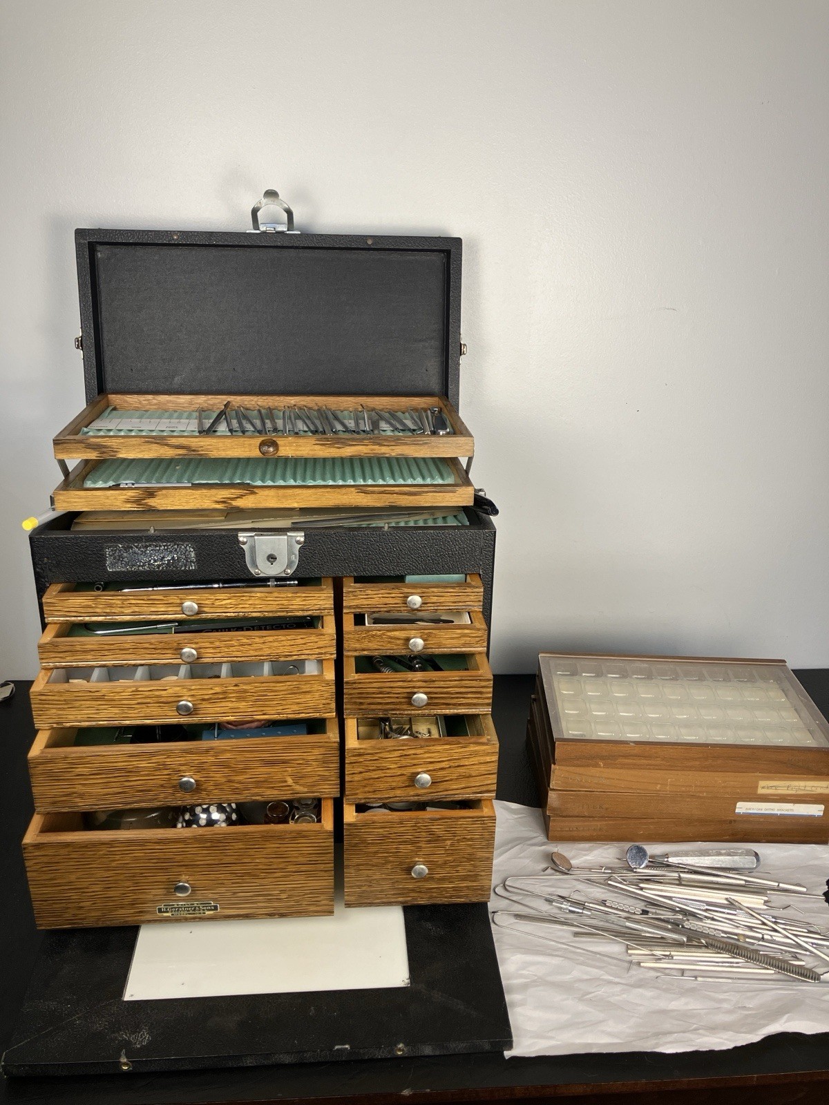 LOT - H Gerstner & Sons 10-E Antique Dental Tool Chest Cabinet Tools Supplies LOT - H Gerstner & Sons 10-E Antique Dental Tool Chest Cabinet Tools Supplies