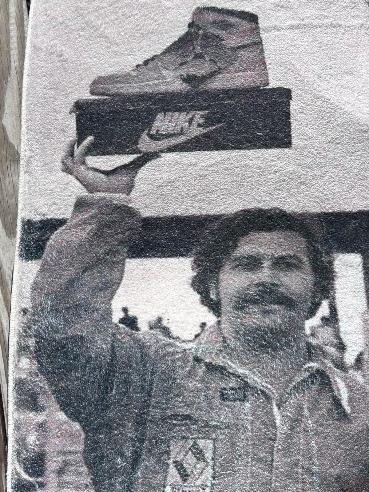 Decorative Rug/Wall Hanging Pablo /Nike 31x21.5 Inches New No Tags #11