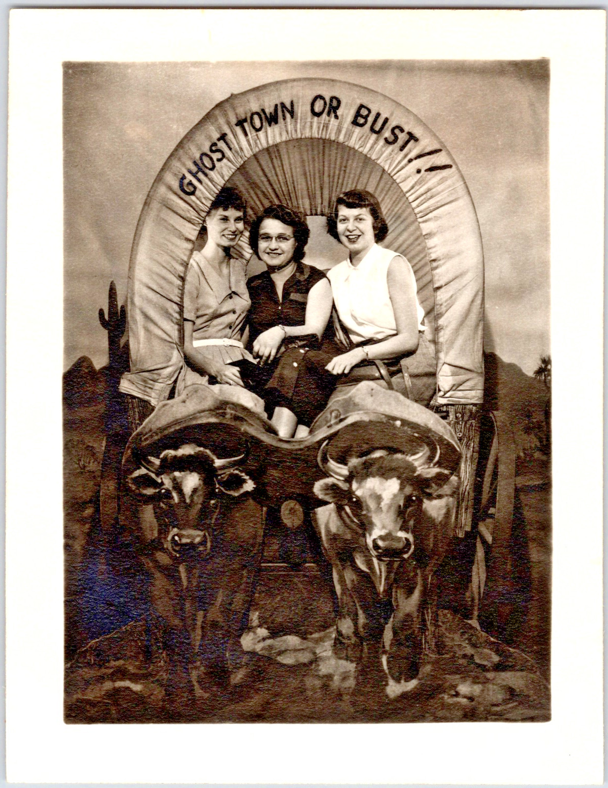 Vintage 1954 Knott's Berry Farm Ghost Town Or Bust Souvenir Photo 3.5 x 4.5