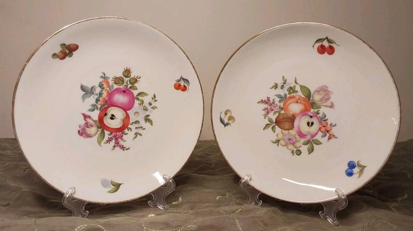 Vtg. HEREND Hungary Hand Painted Vtg. HEREND Hungary Hand Painted