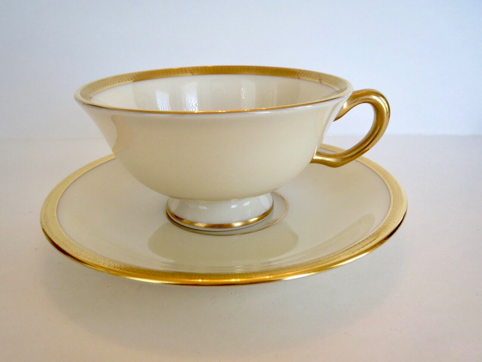 8 Sets of LENOX TUXEDO CUPS & SAUCERS Off White with GOLD TRIM