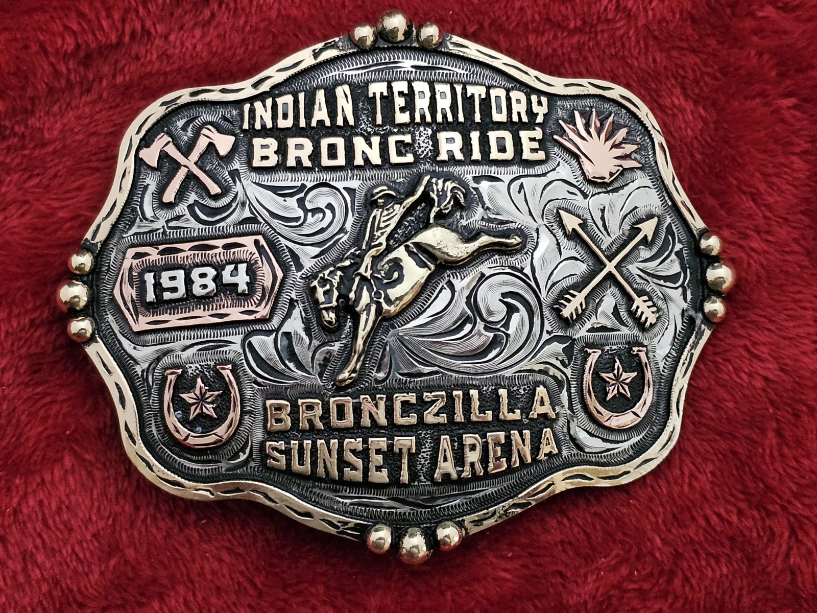 X~Treme INDIAN Bronc Riding☆1984☆RODEO CHAMPION TROPHY BUCKLE☆BRONCZILA☆Rare☆W25