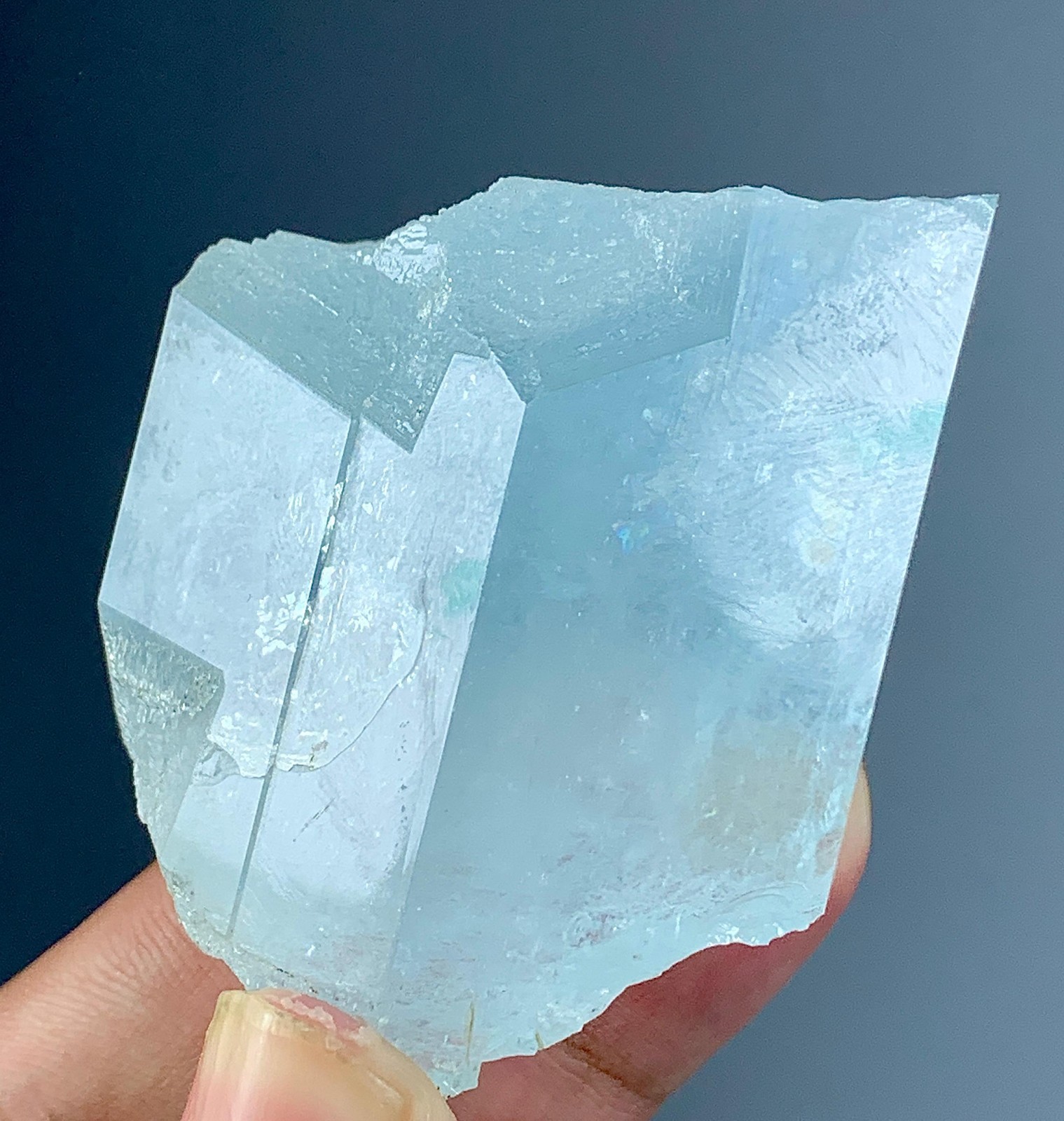 461 Carat Top Quality Aquamarine Crystal Specimen From Skardu Pakistan