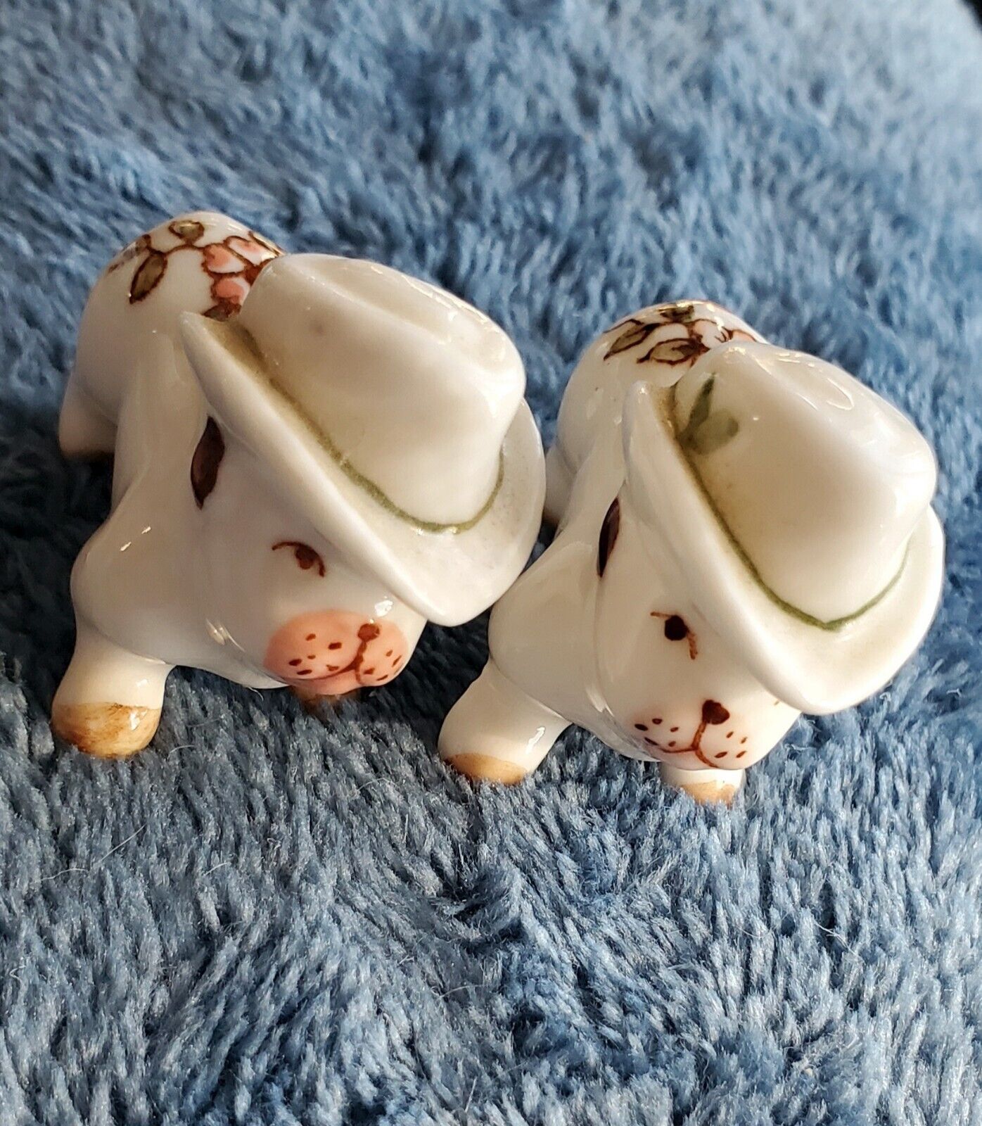 Vtg Set of 2 Bulldog Porcelain Figurines with Cowboy Hats Handcrafted 