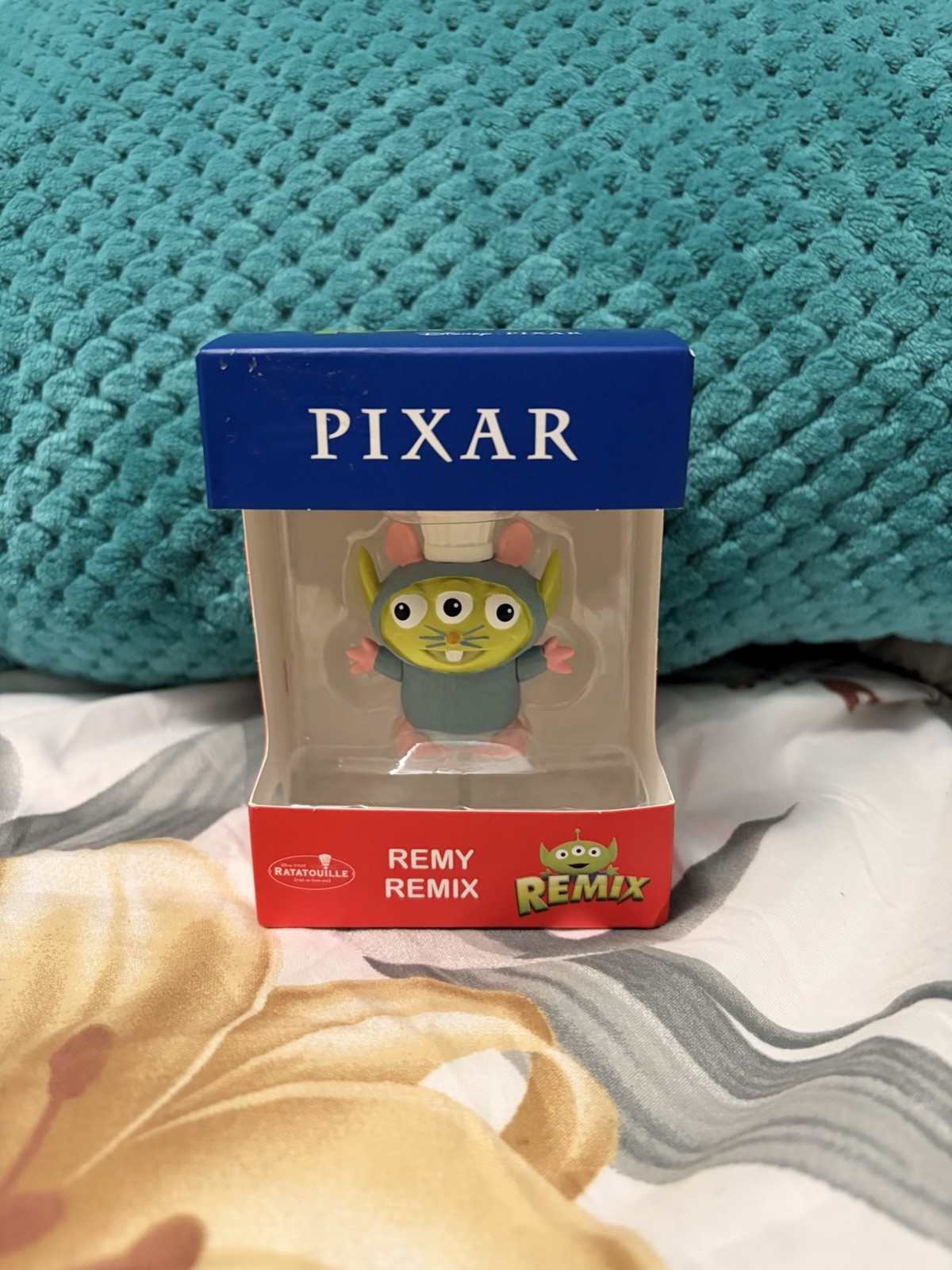 Enesco Disney Showcase Ratatouille Figurine