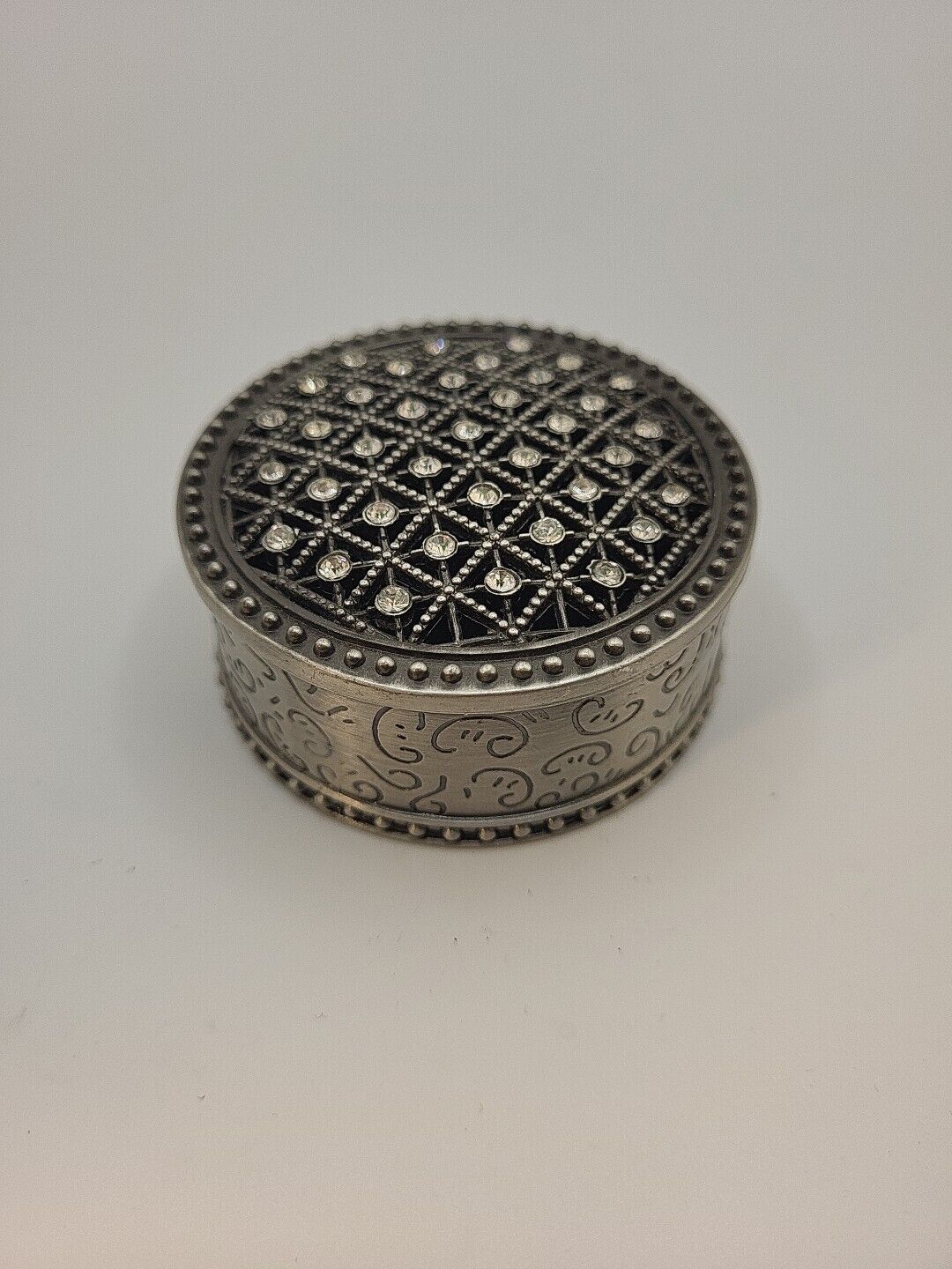 Vintage Round metal lined Trinket box with diamanté on lid 
