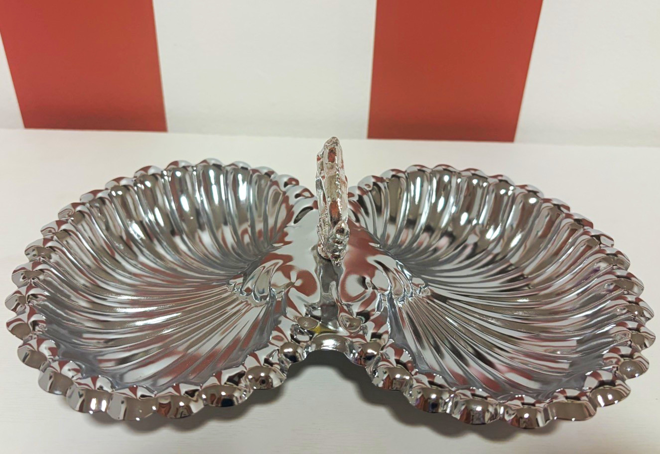 Vintage Silver Tone Double Clam Shell Divided Candy Nut Dish Ornate Handle