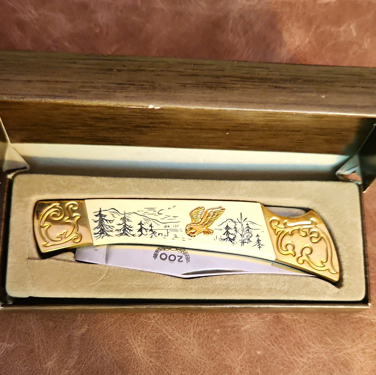 Vtg 80s American International Mint Eagle 200y Anniversary Pocket Knife With Box Vtg 80s American International Mint Eagle 200y Anniversary Pocket Knife With Box