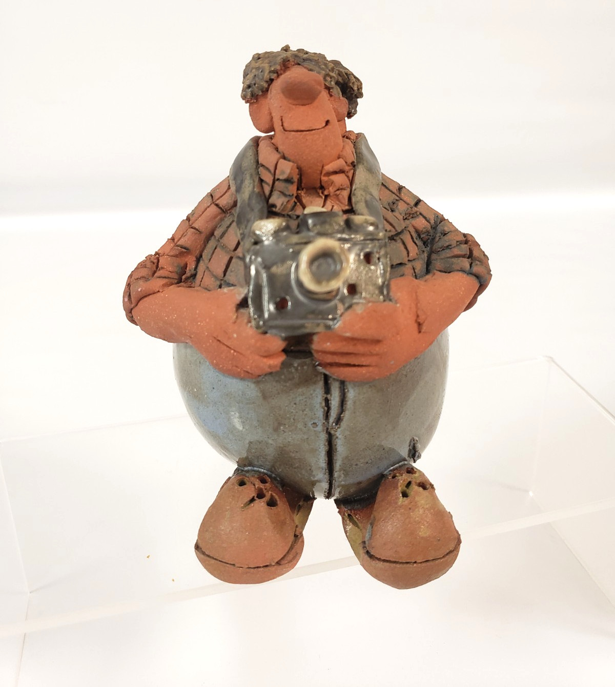 Vintage Hand crafted pottery Photographer figurine signed  1984 5in H Folk art