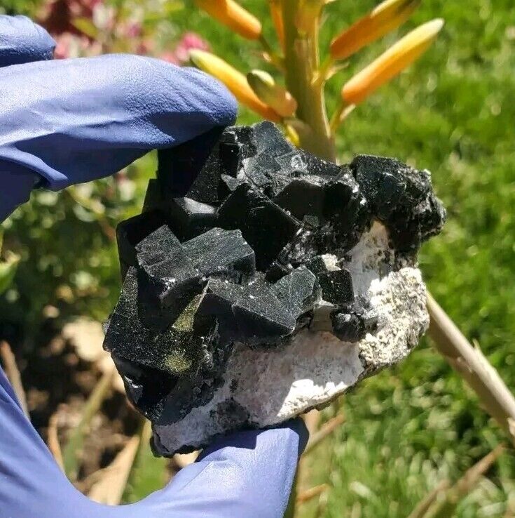Black Rose Fluorite Cluster Specimen, Black Rose Fluorite Raw Stone 140g 