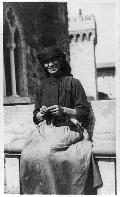 Photo:Leghorn Italy Old Woman Refugee WWI 1910s Smiling on Steps