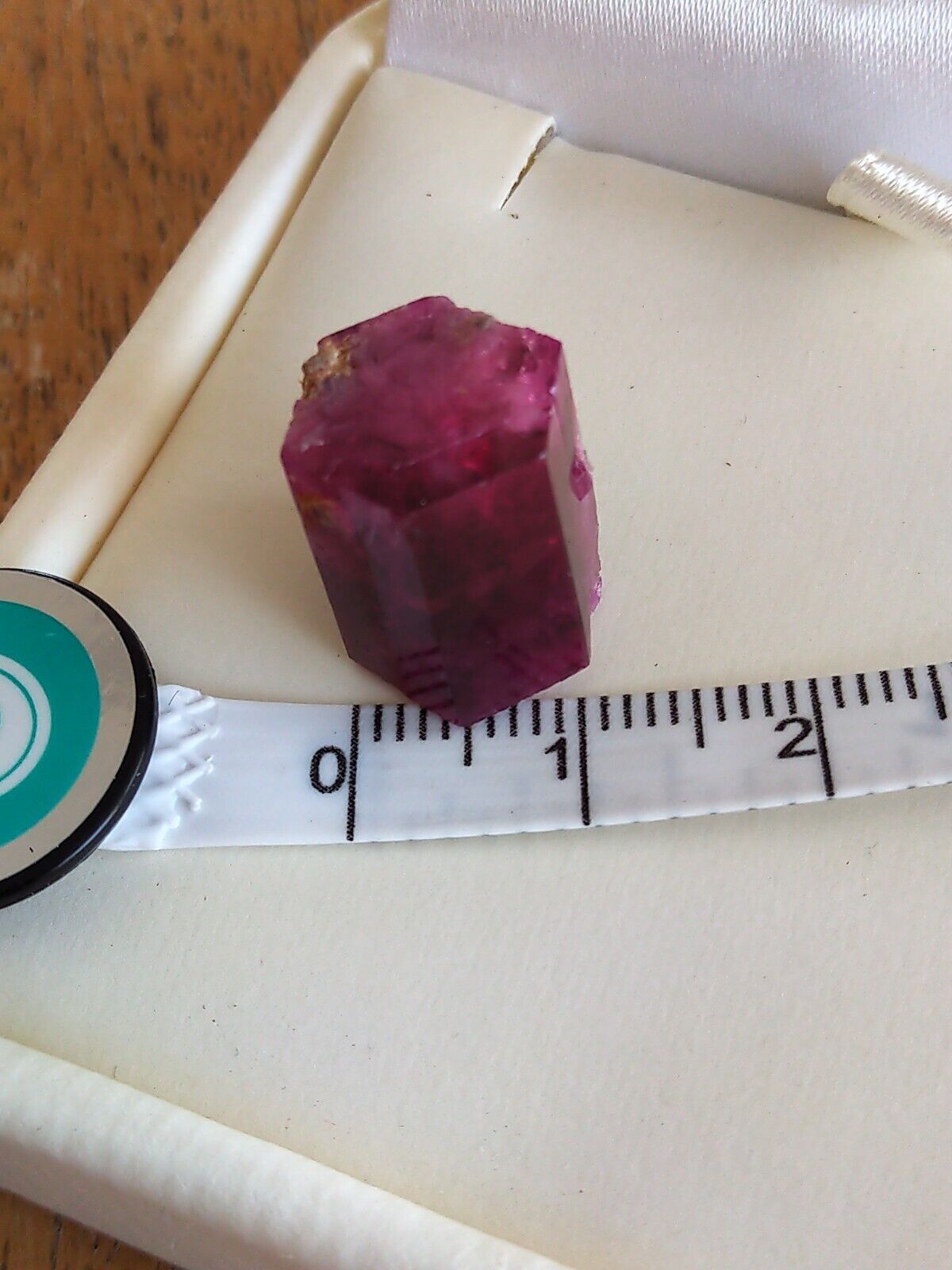 HUGE 18.5+ Carat Red Beryl Gem Crystal Specimen Facet Rough Utah USA Bixbite DT