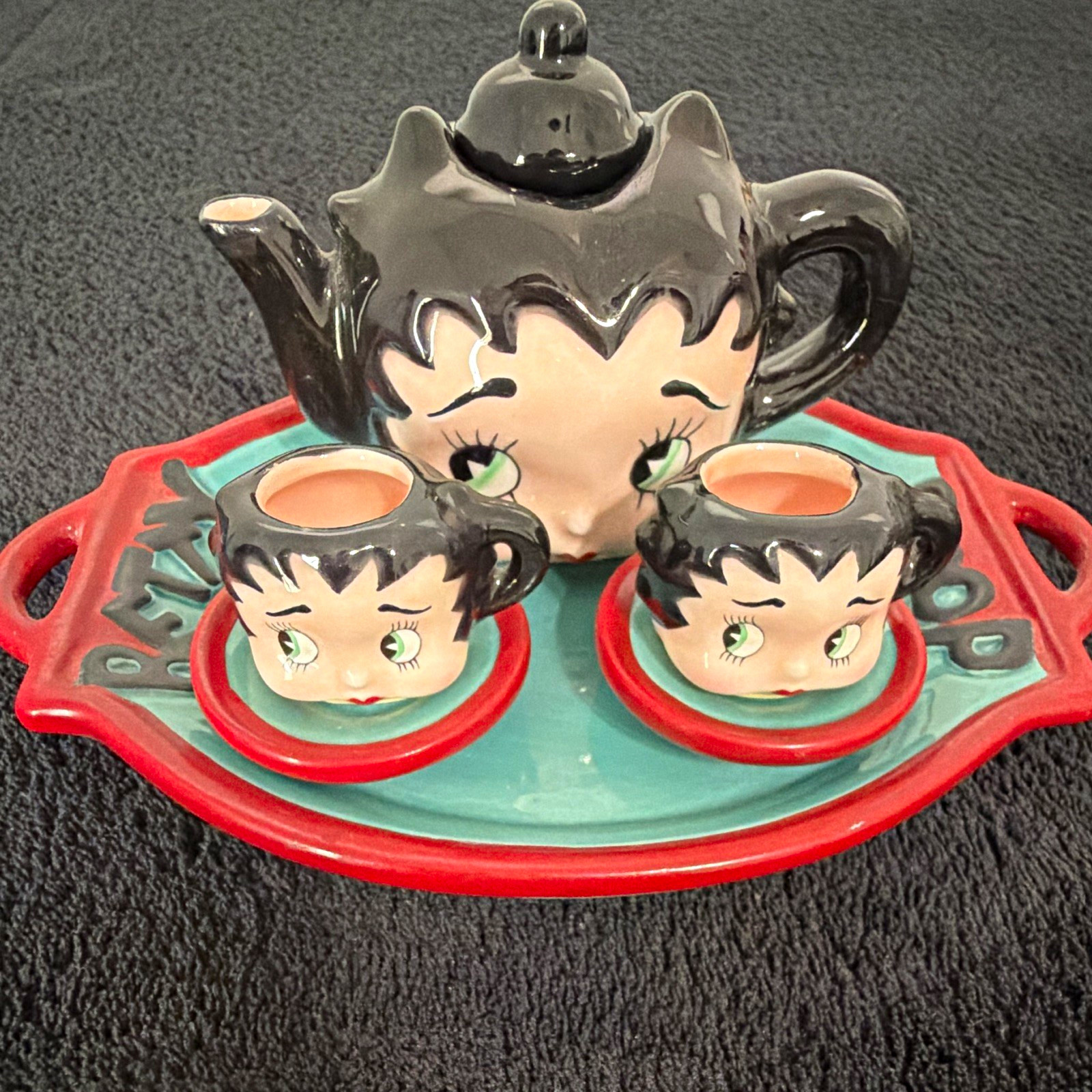 Vintage Betty Boop Ceramic Mini Tea Set w/Teapot, 2 Cups w/Saucers, And Tray