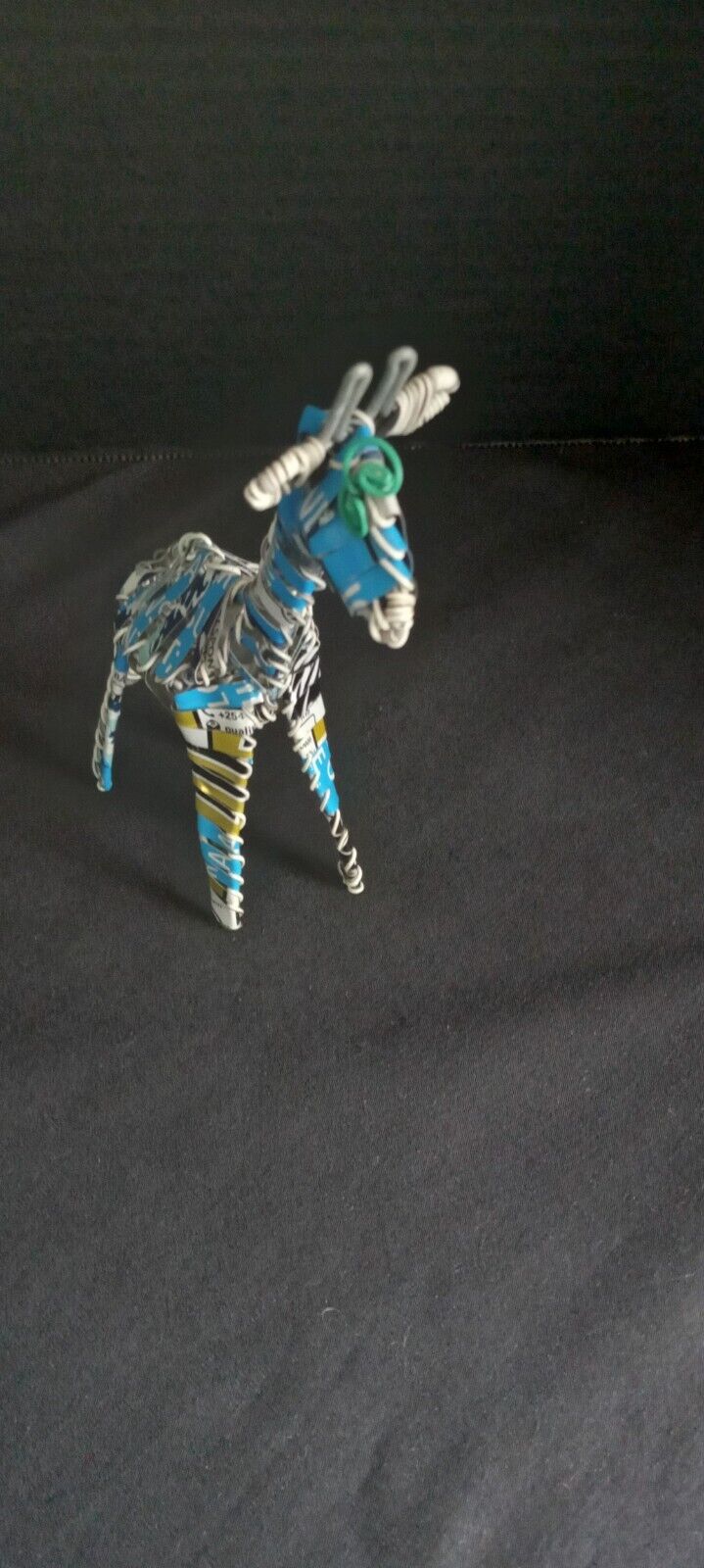 Recycled tin and wire GIRAFFE 6\