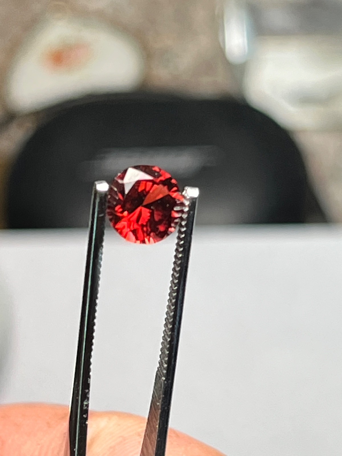 1.63 Carat Montana Garnet Vivid Red Round Brilliant Cut Estate Gemstone
