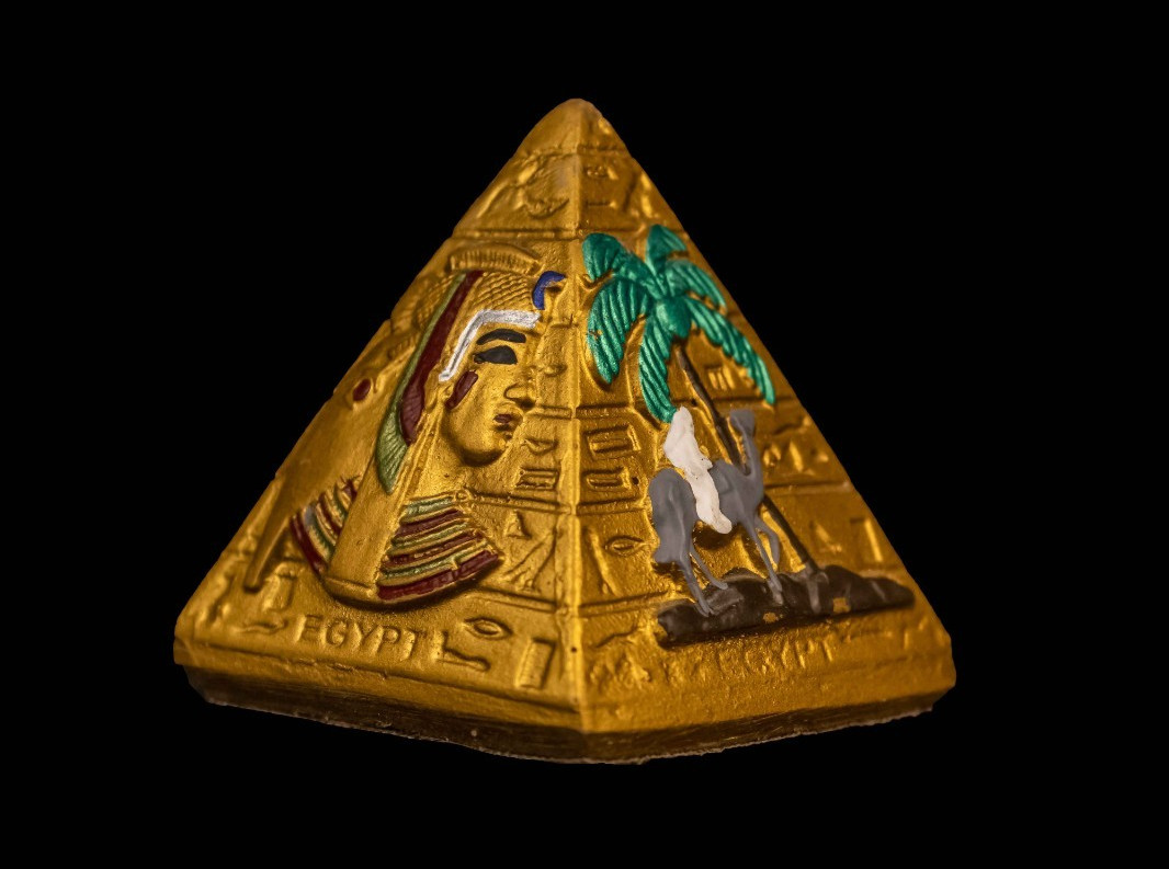 Authentic Ancient Egyptian Antique Rare Egyptian Pyramid Statue Figurine BC