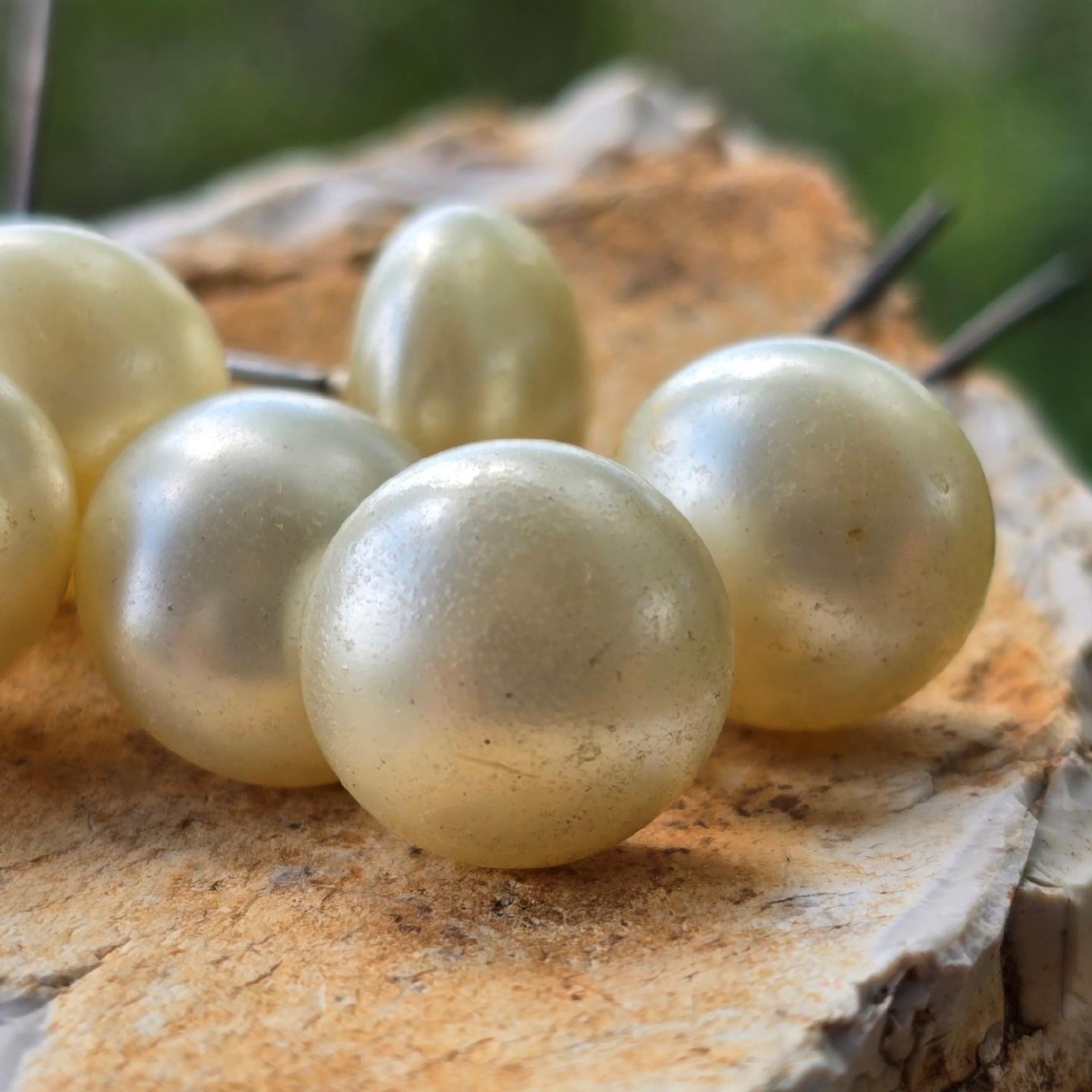 Lovely Vintage Faux Pearl Glass Beads w/ Embedded Wire  Embellishments, Buttons