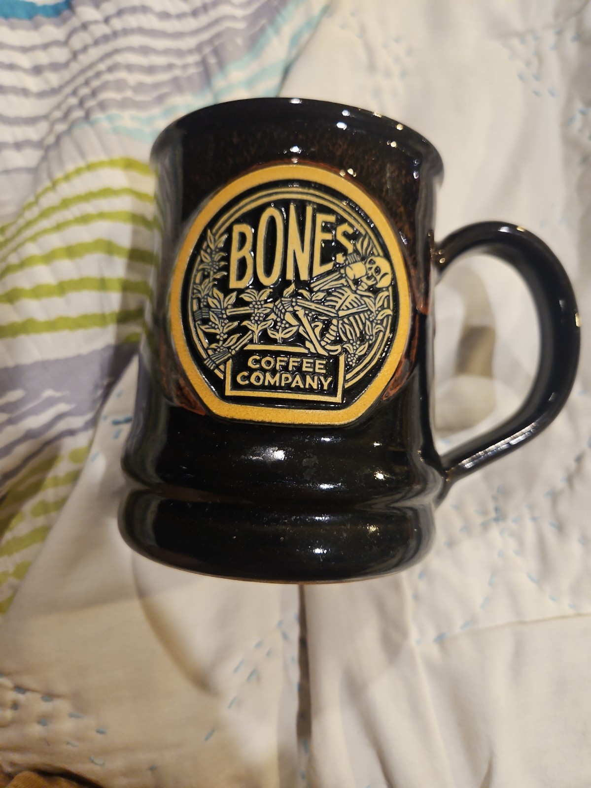 Bones Coffee Co Deneen Pottery 2018 Black Drip Mug Skeleton EUC