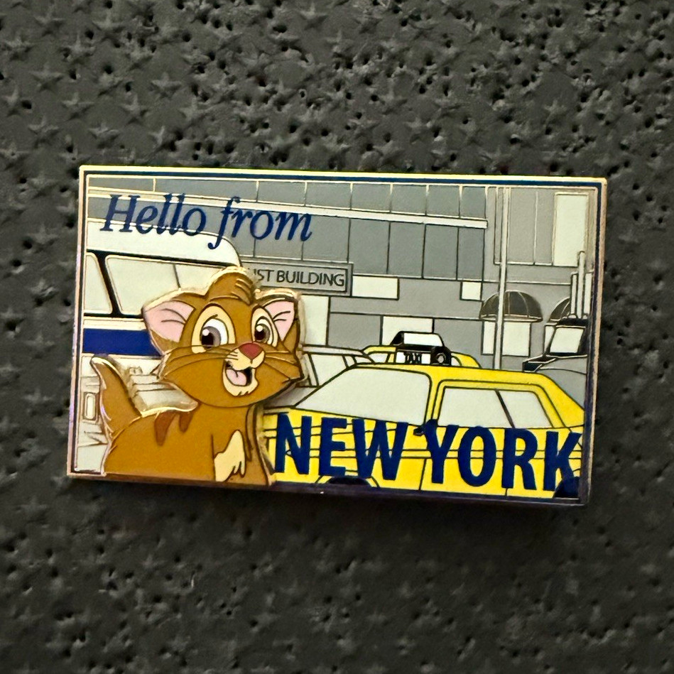 Disney DSSH DSF hello from New York post card Oliver and company LE 300