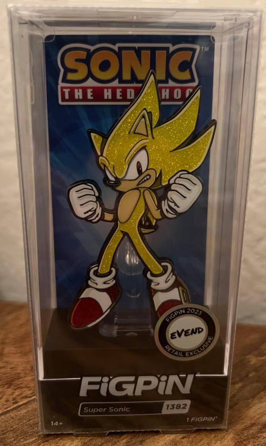 Figpin Sonic The Hedgehog Super Sonic #1382 Glitter eVend Exclusive