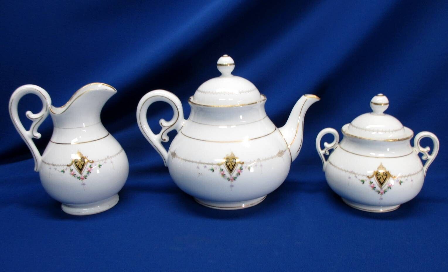 3 PC TEASET BAVARIAN PORCELAIN SHIELD & HAND-PAINTED FLORAL SWAGS